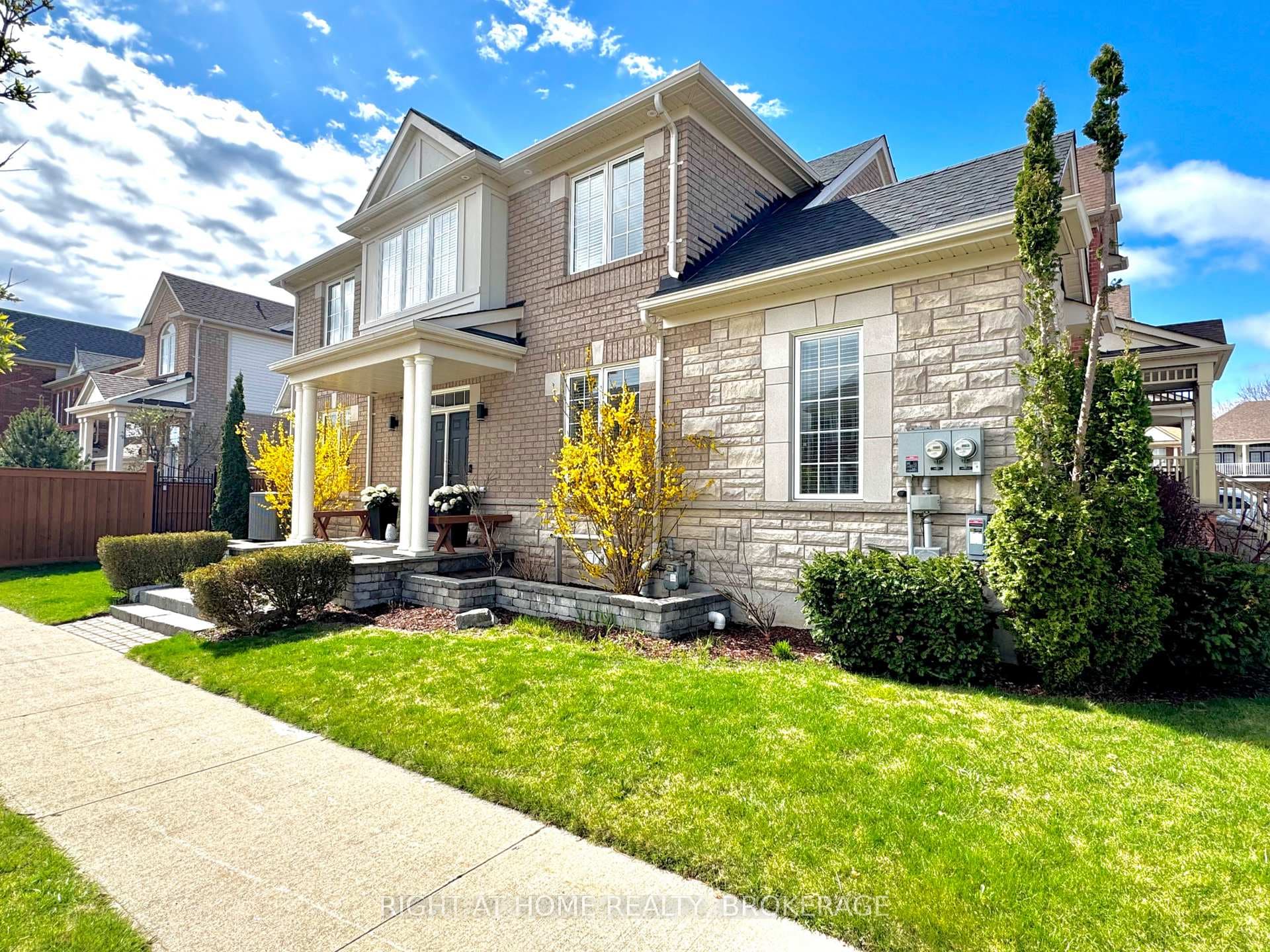 3253 Steeplechase Drive photo 2