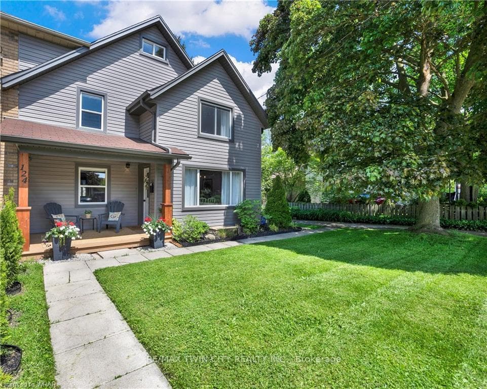 124 BLUCHER Street photo 1