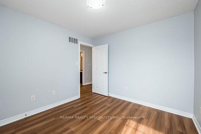 4663 Thomas Alton Boulevard photo 39