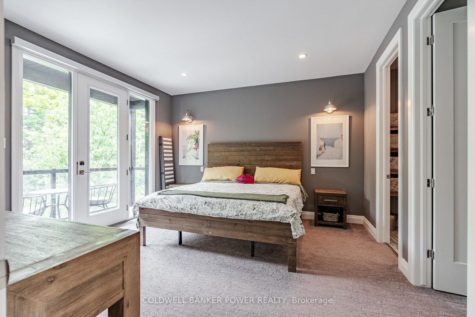 433 Hyde Park Road Unit 10 photo 18