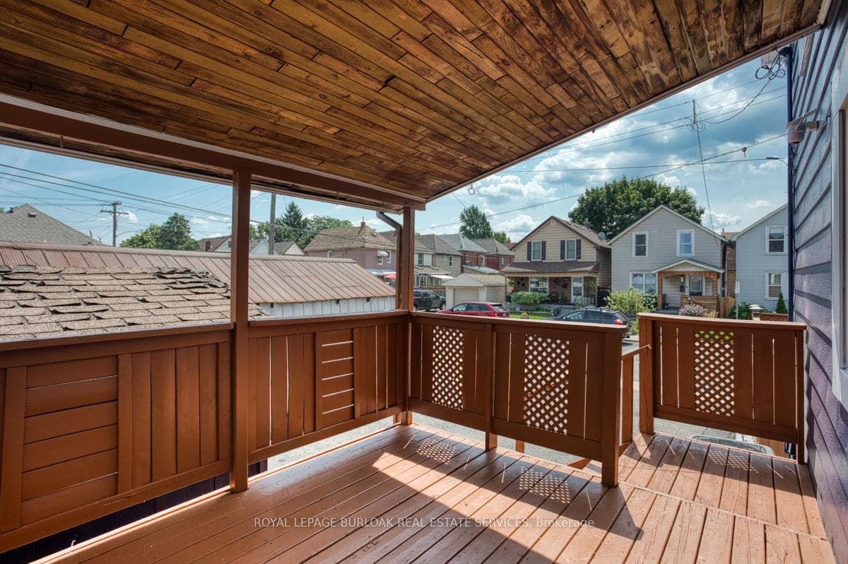 64 Glendale Avenue photo 28