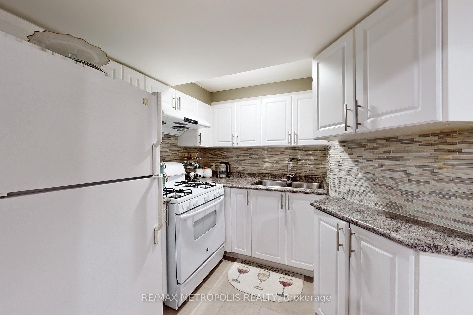 14 Piazza Crescent photo 29