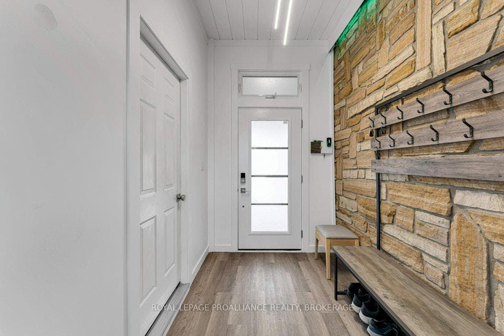 25 Willowbank Road photo 2