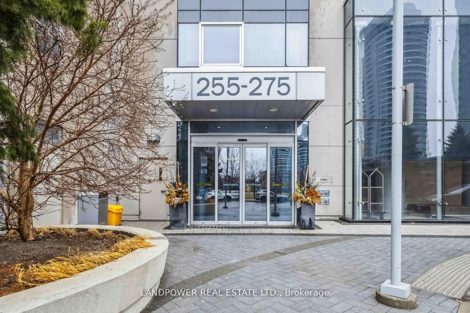 255 Village Green Square Unit 708 photo 1