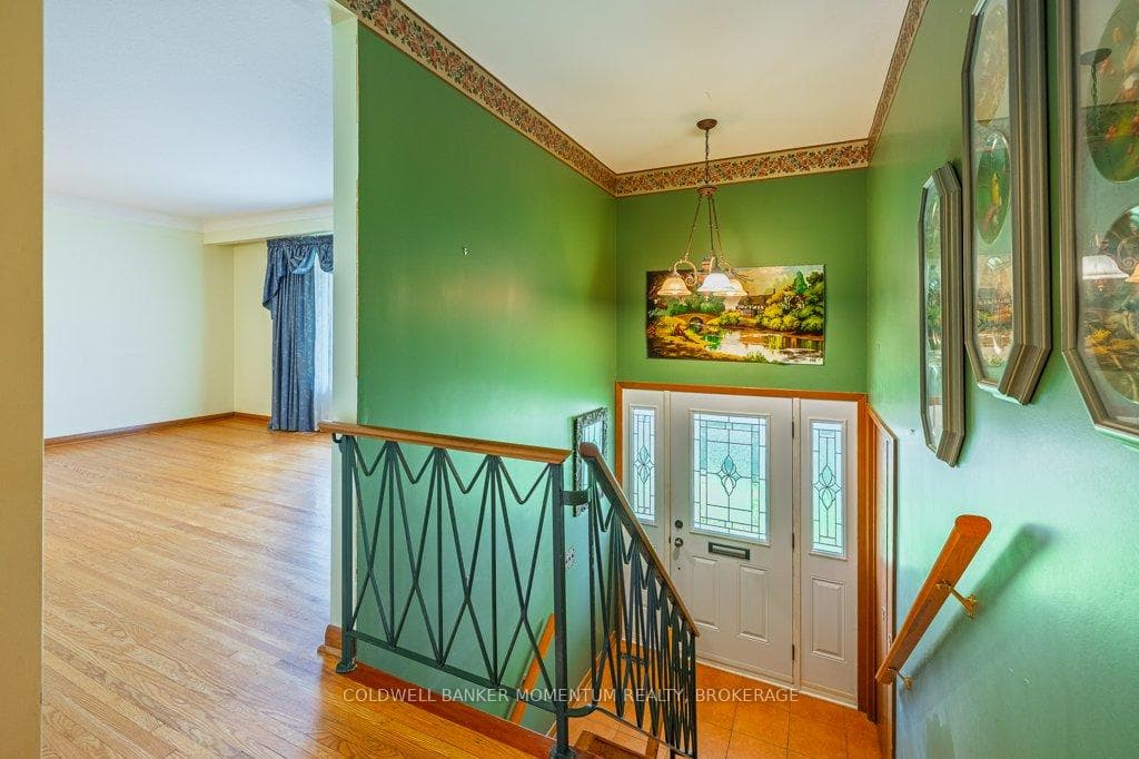 82 McDonald Avenue photo 5