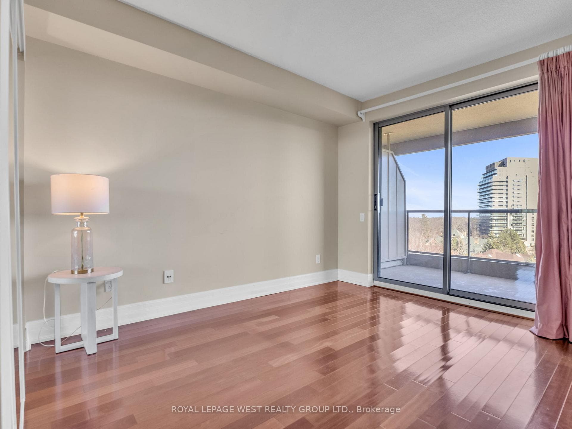 2nd Bedroom W/O to Balcony