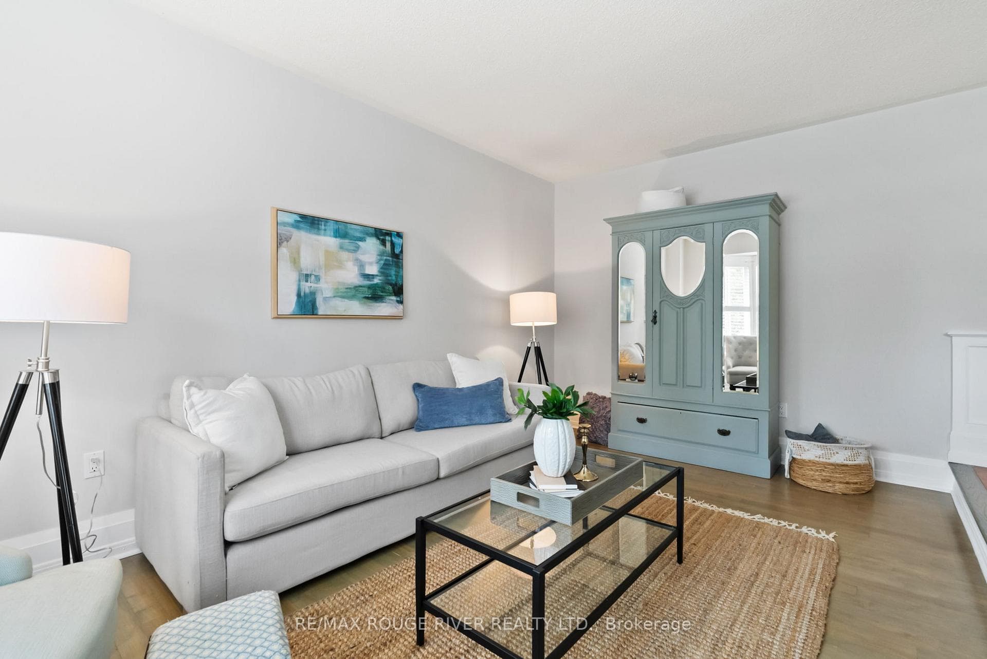 71 Matthewson Place photo 4