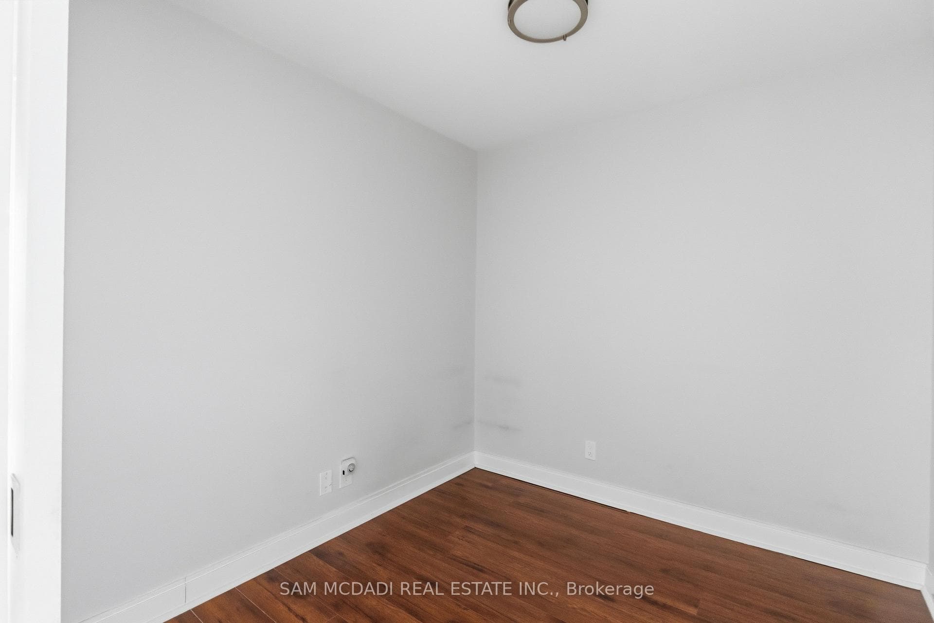 80 Absolute Avenue Unit 1205 photo 7