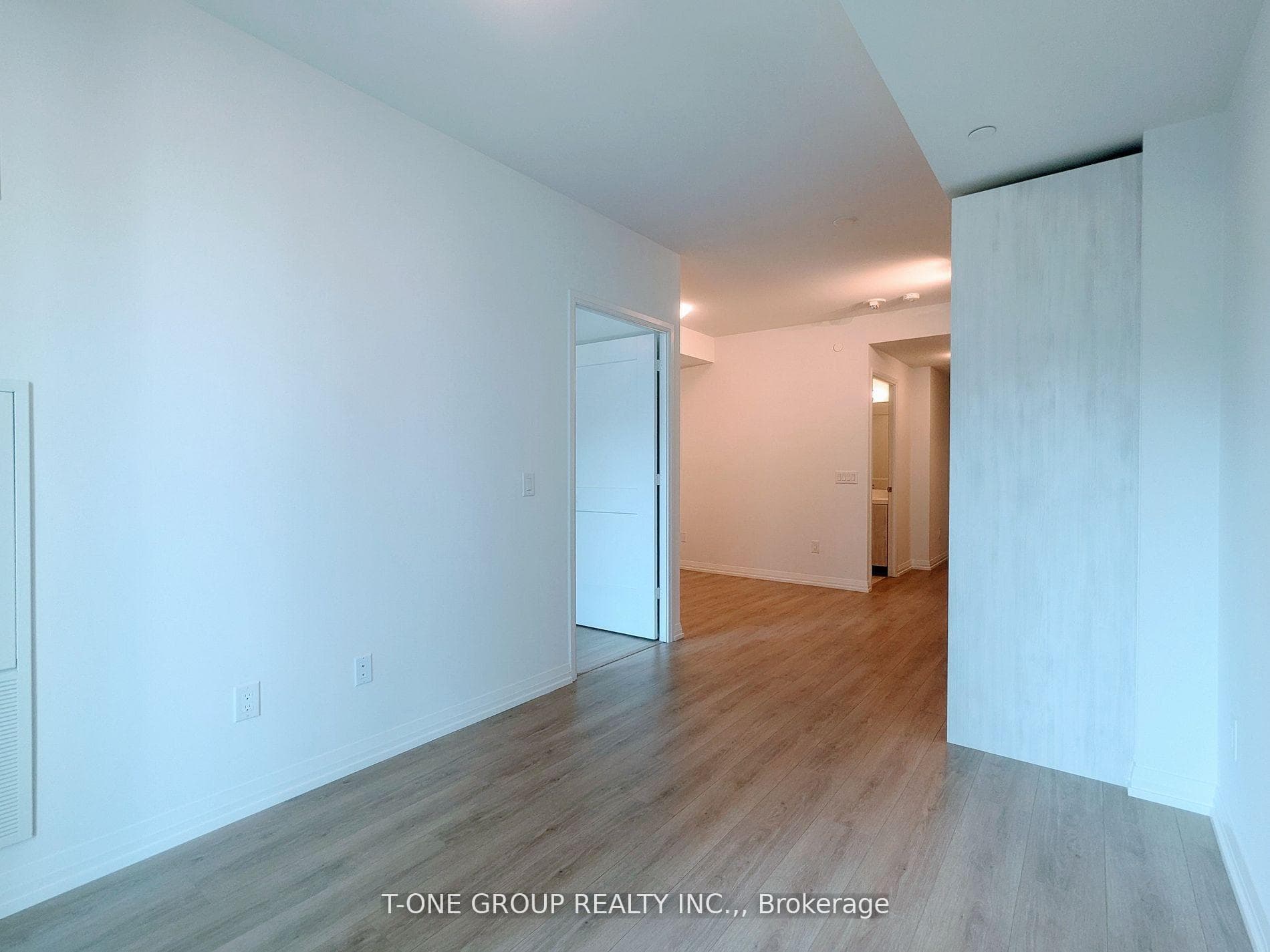 28 Widmer Street Unit 3722 photo 7