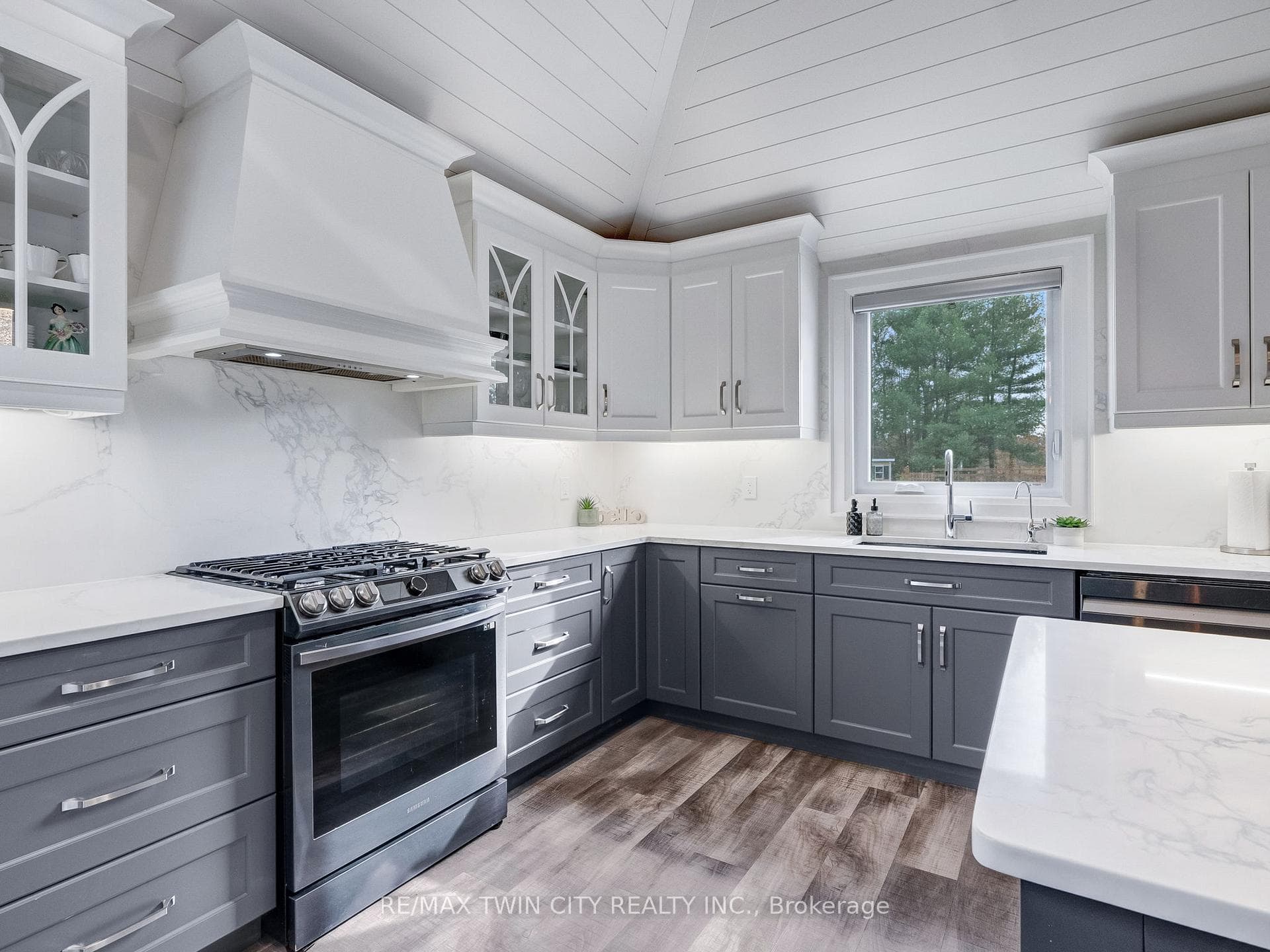 235 Oakland Road photo 6