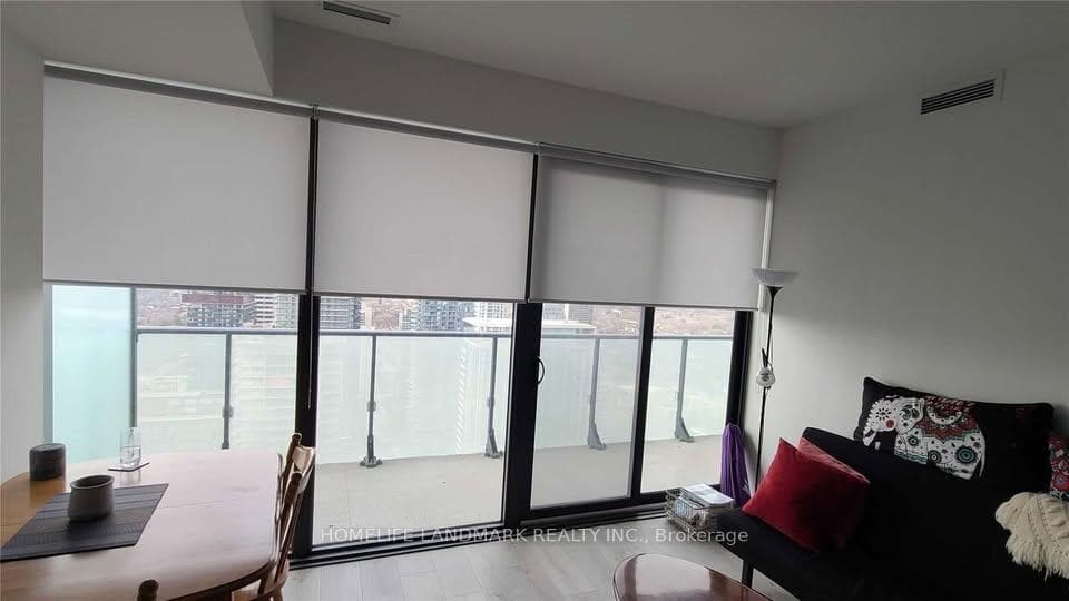 161 Roehampton Avenue Unit 4201 photo 5