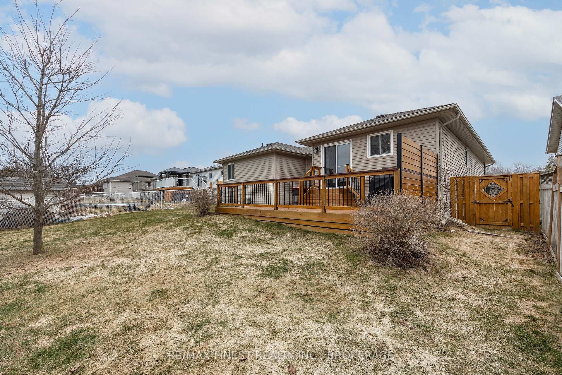 84 KILDARE Avenue photo 45