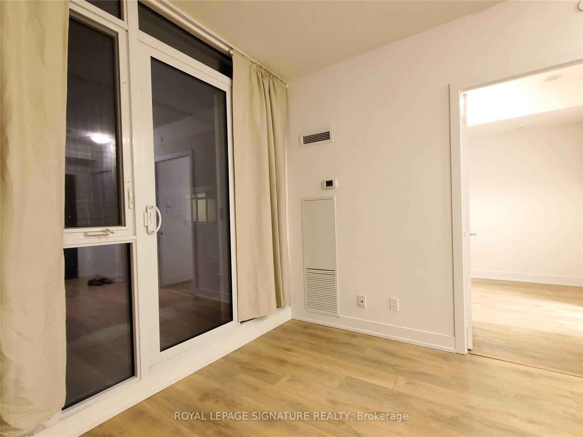 9471 Yonge Street Unit 638 photo 5