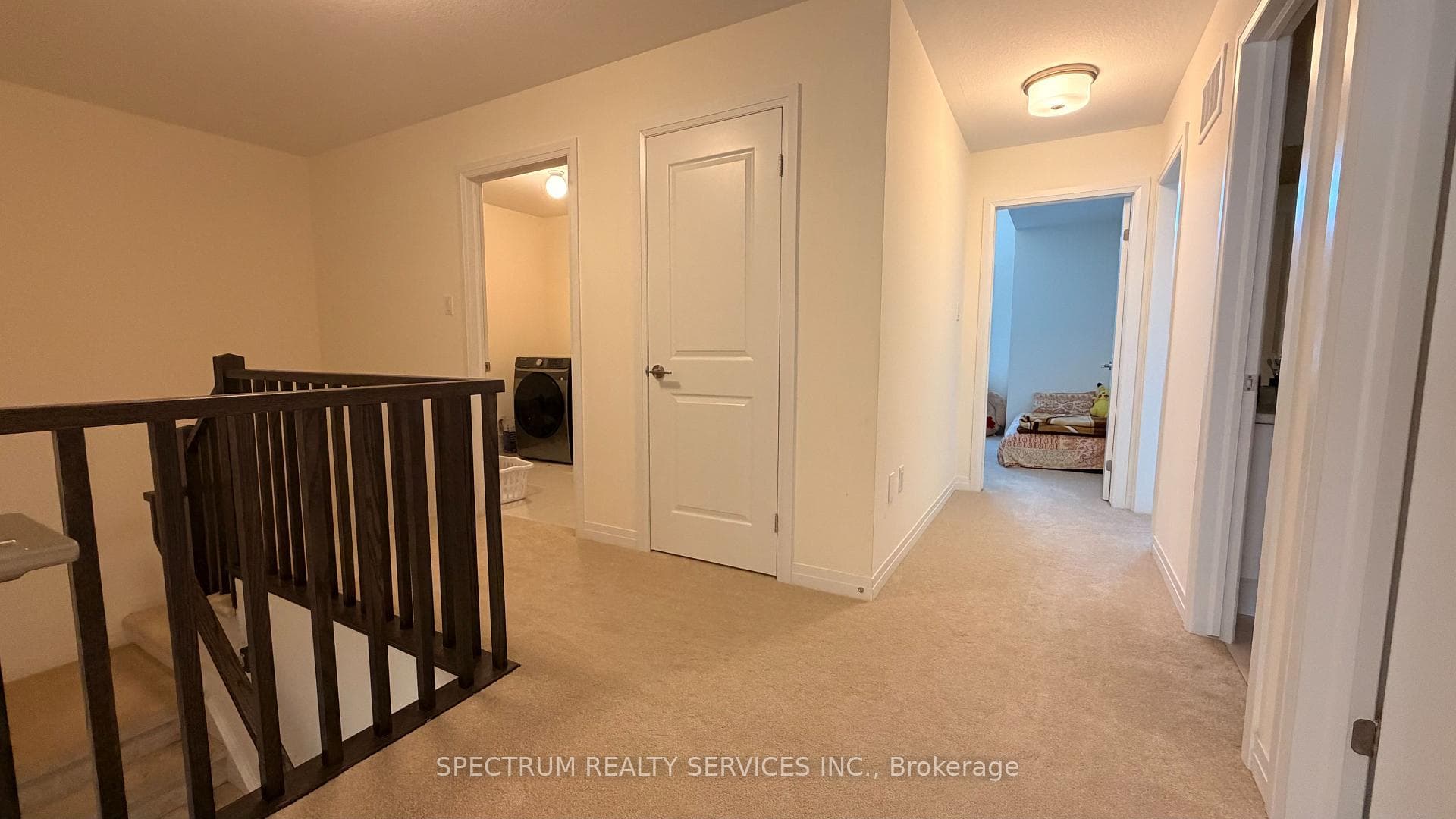 45 Dennis Avenue photo 8