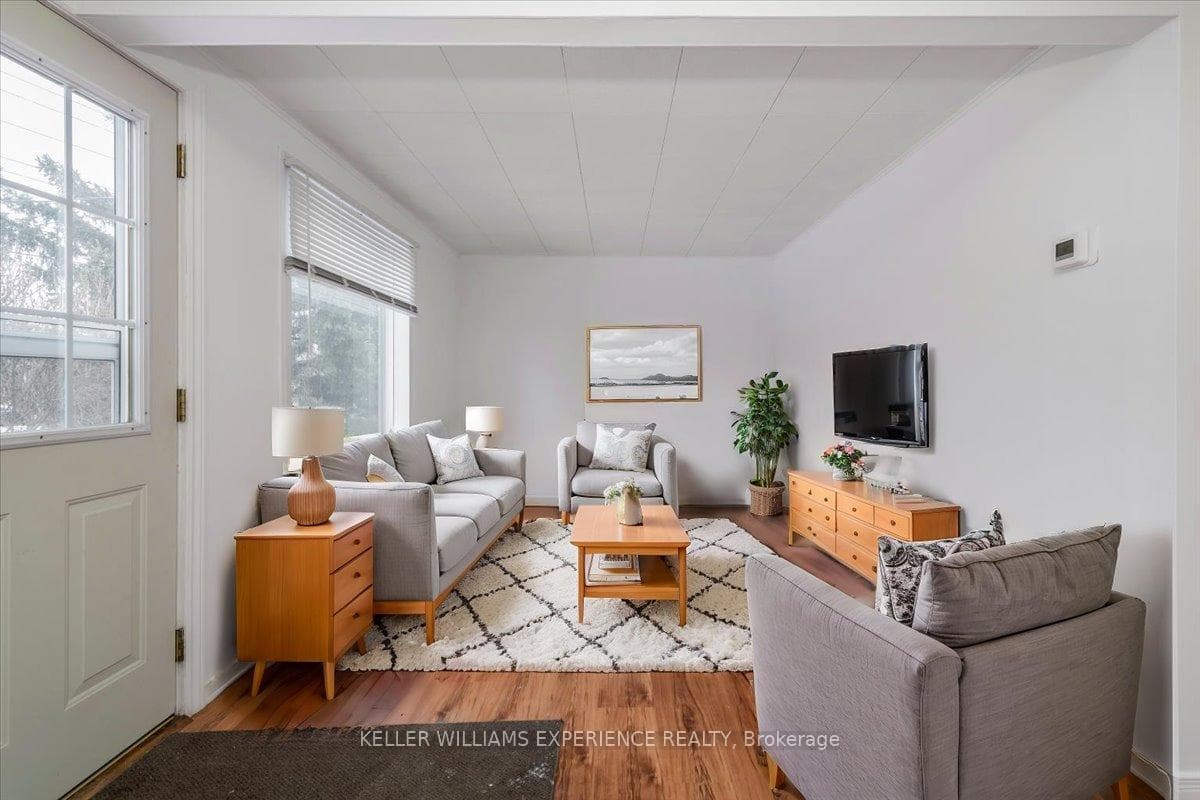 116 Huronia Road photo 3