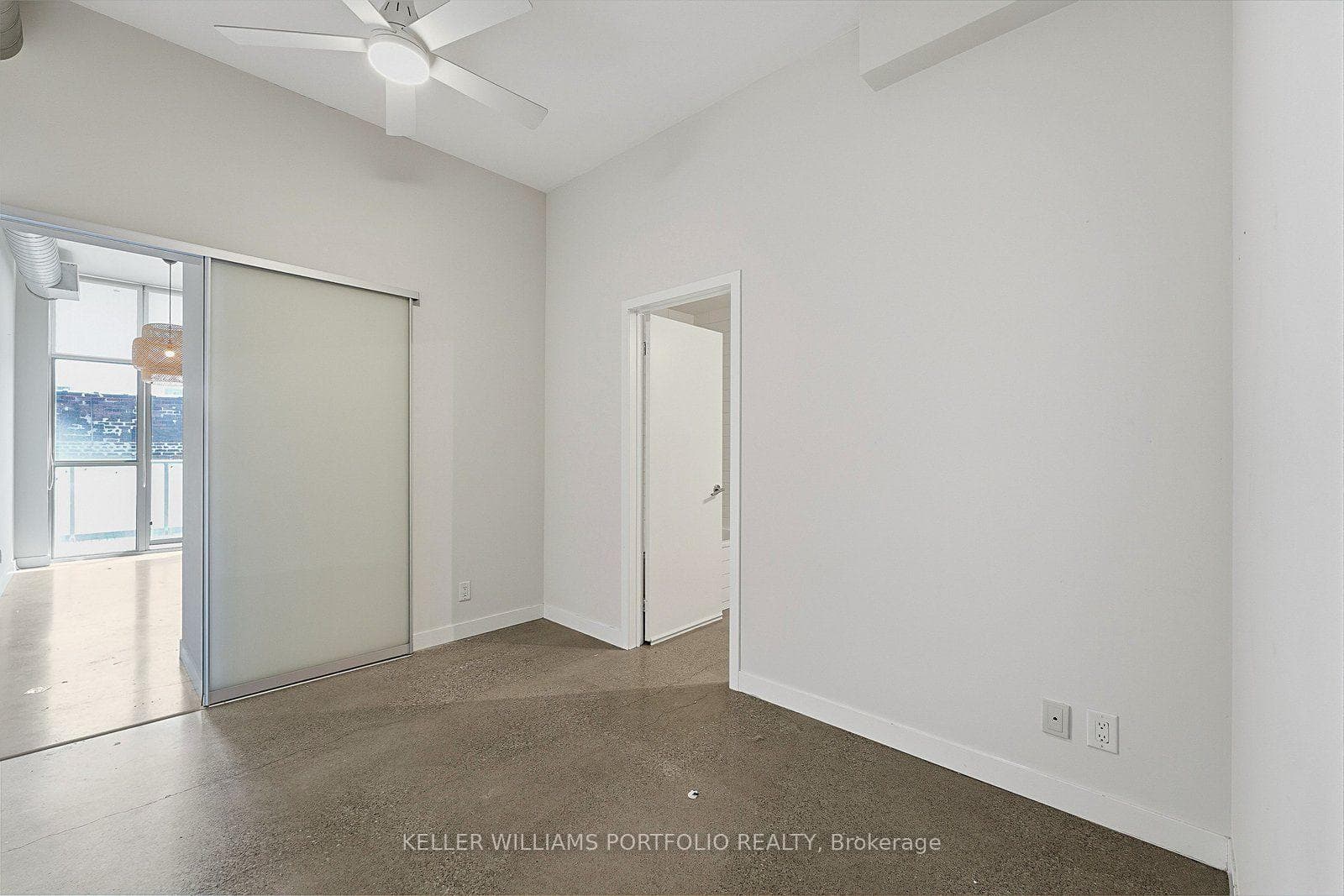 569 King Street Unit 407 photo 19