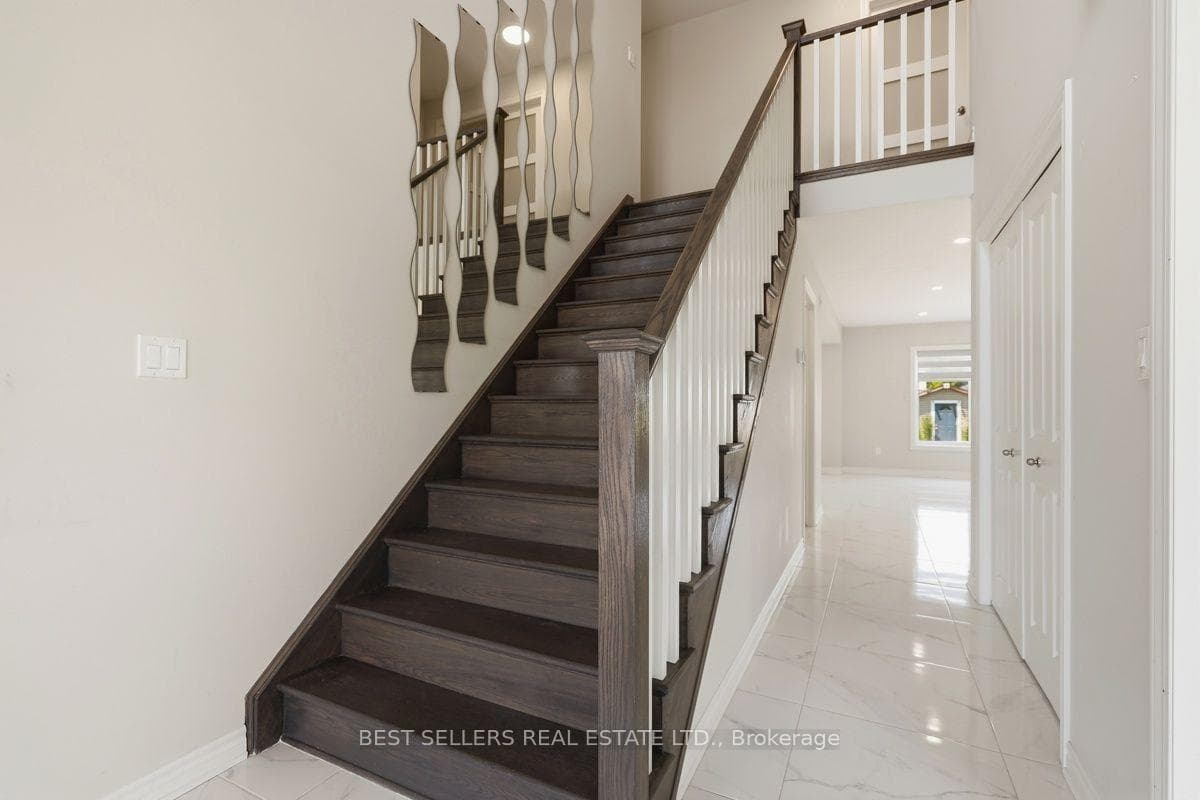 22 Weir Crescent photo 6