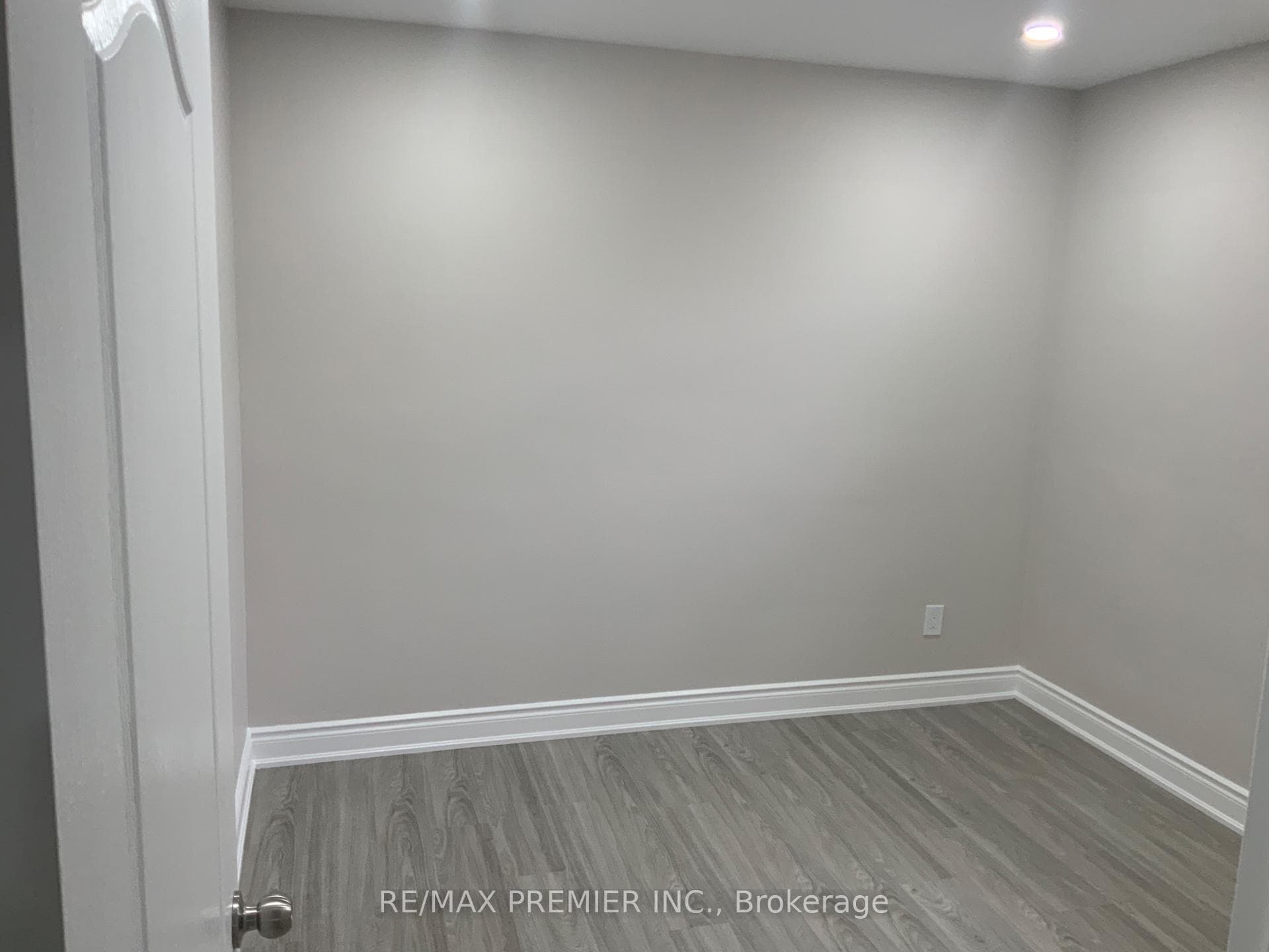 97 Duncanwoods Drive photo 14