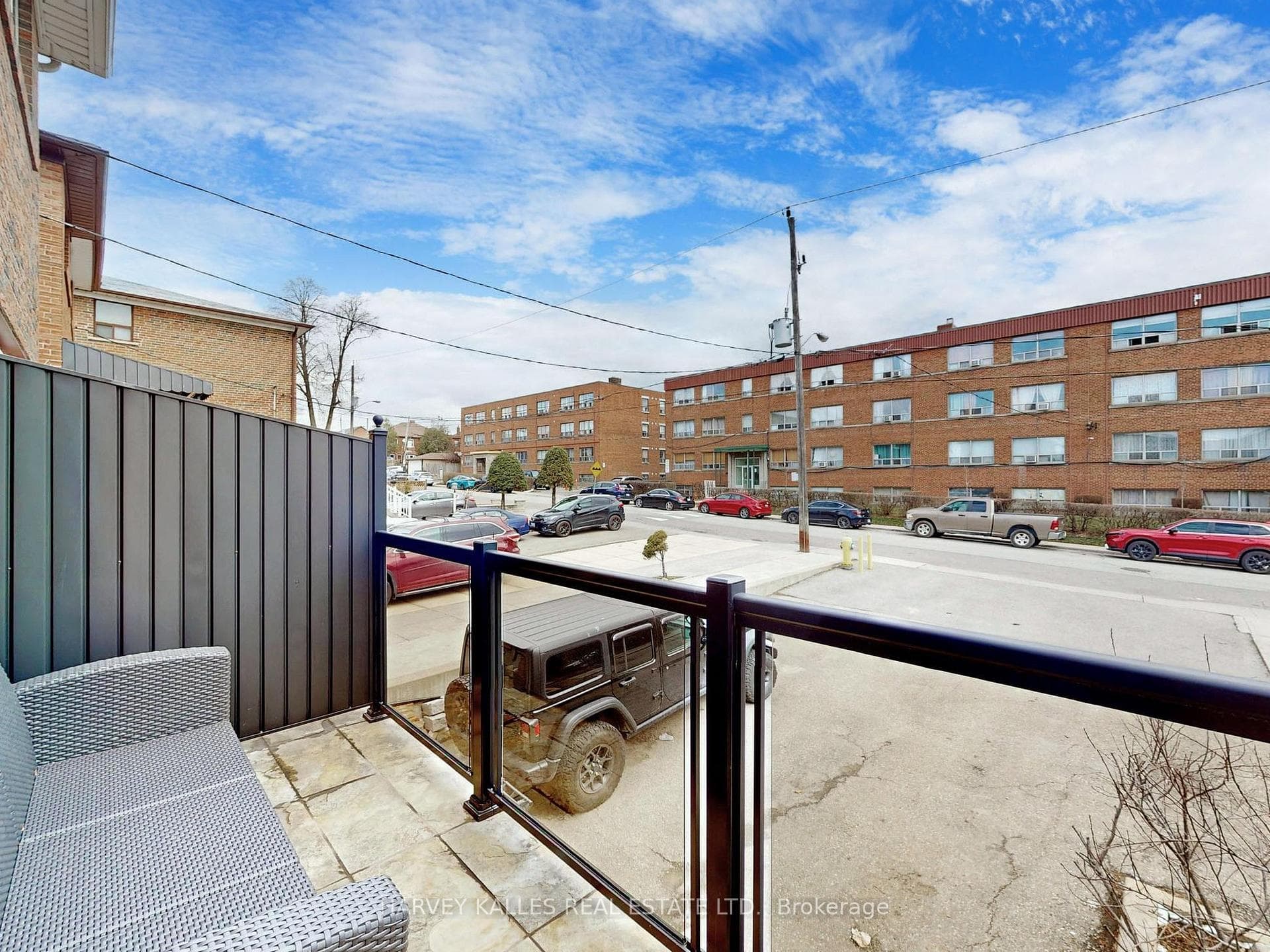 354 Westmount Avenue photo 38
