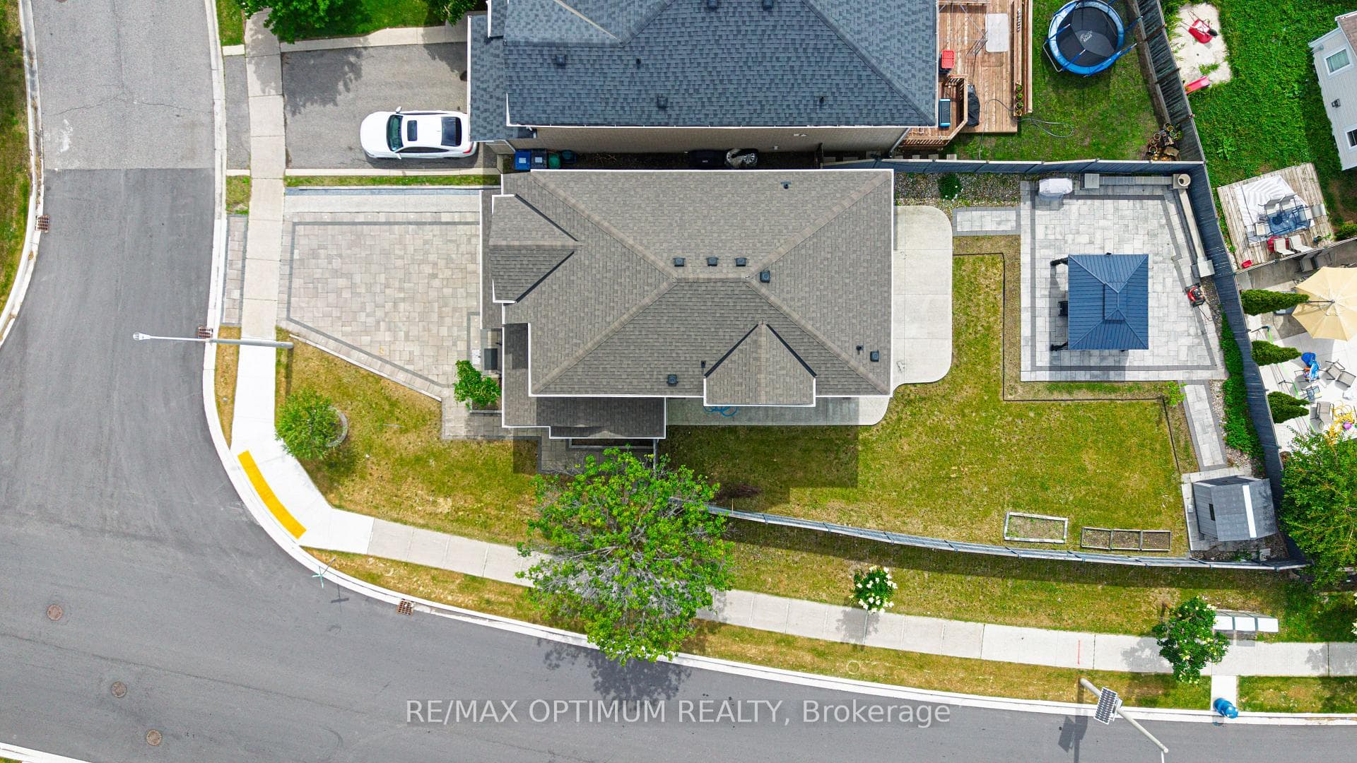 54 Bramoak Crescent photo 42