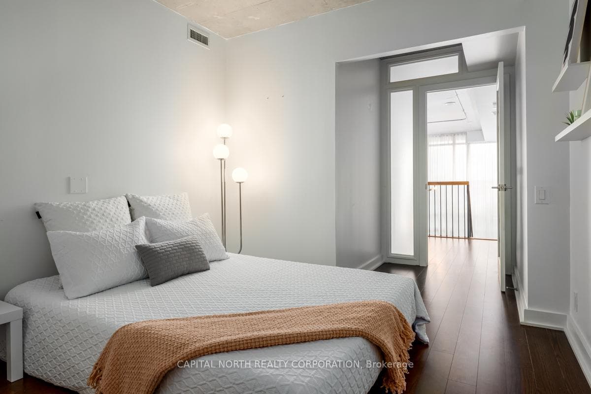 5 Hanna Avenue Unit 307 photo 26