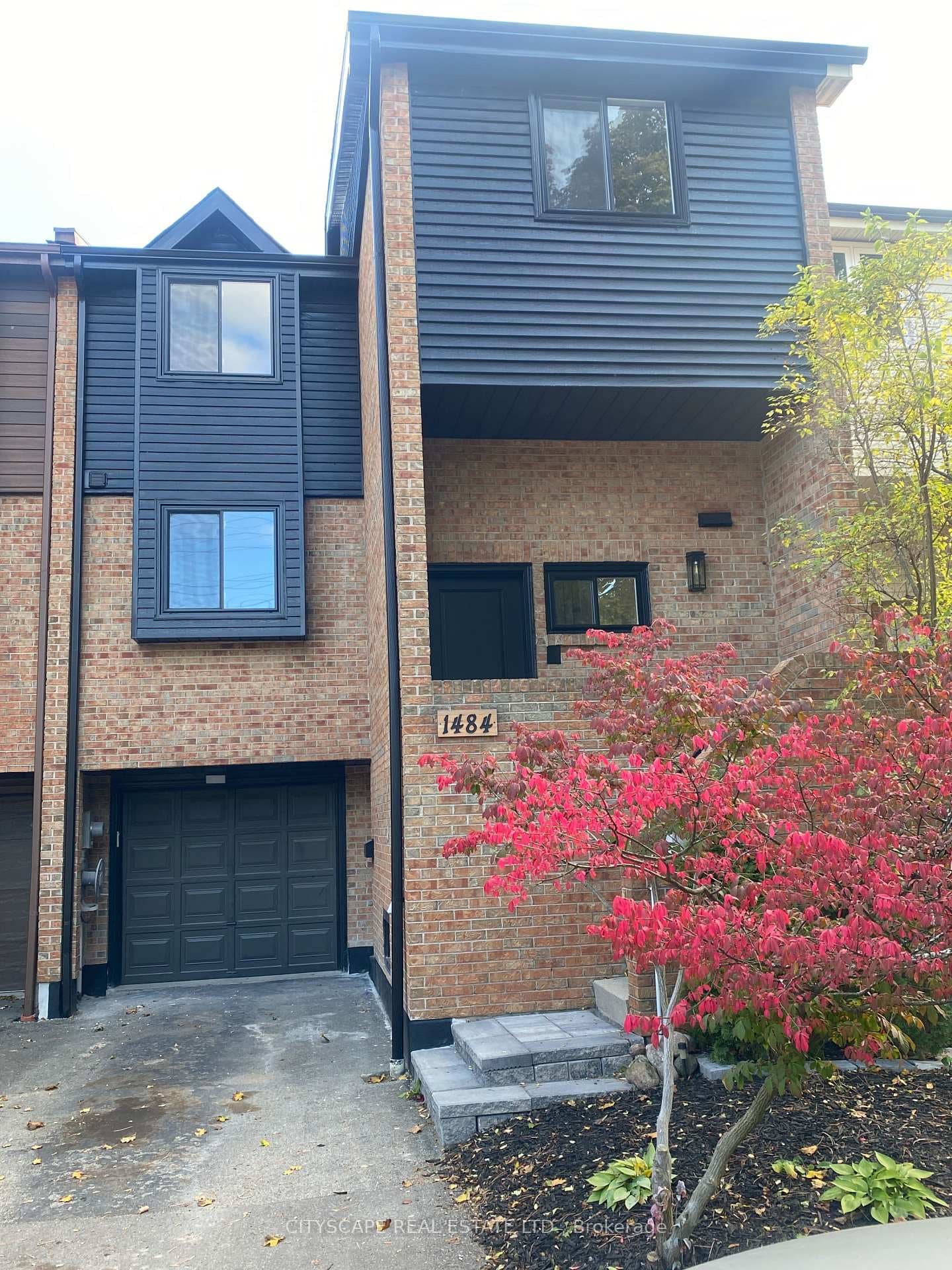 1484 Credit Woodlands Court photo 50