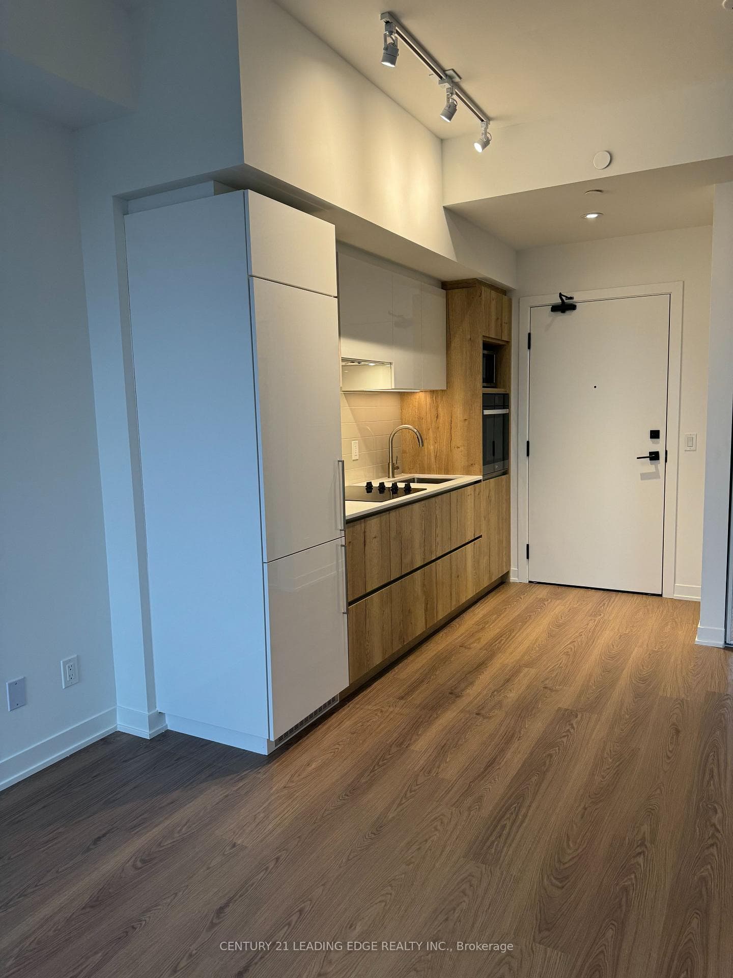 319 Jarvis Street Unit 1511 photo 4