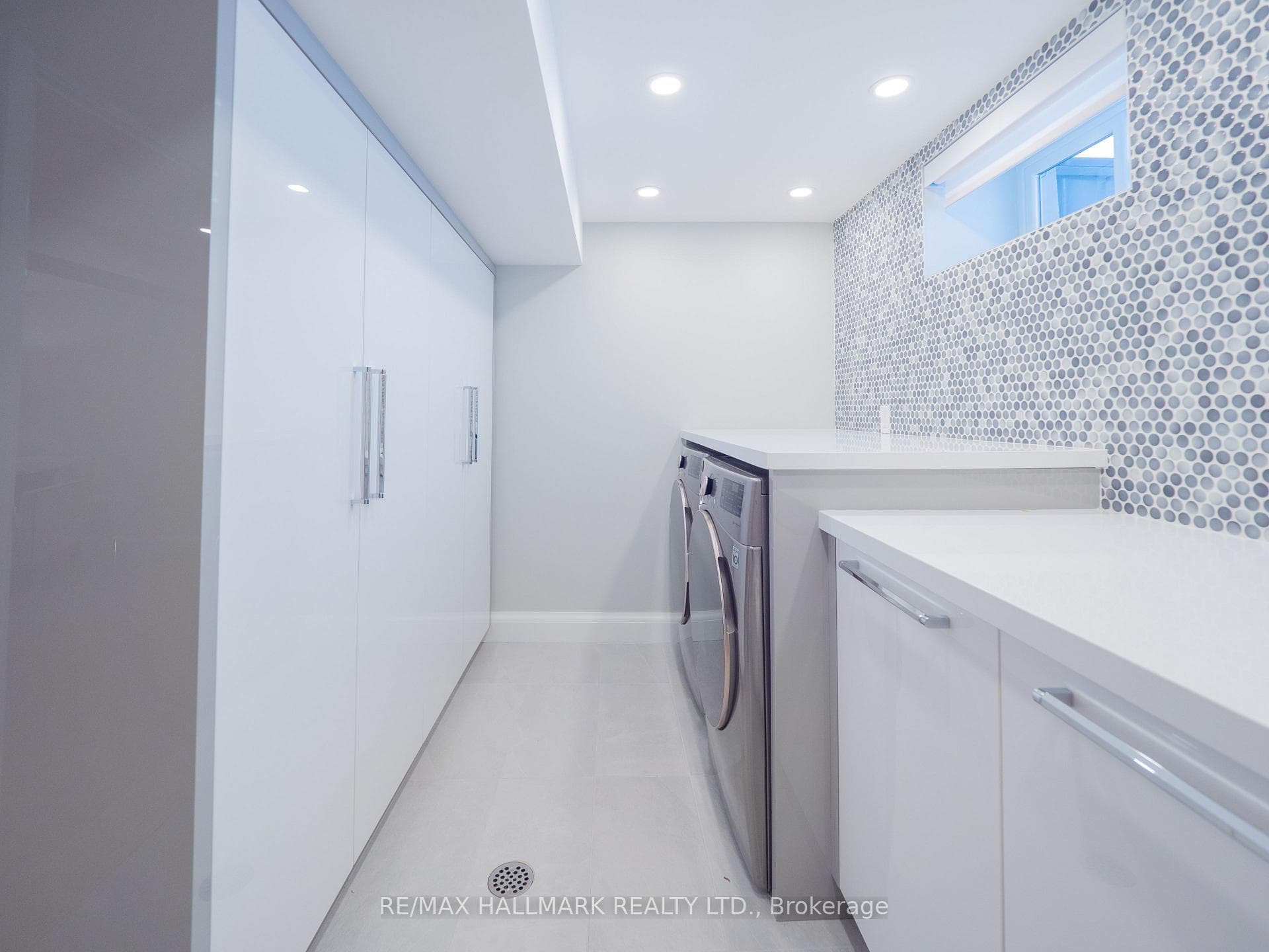 60 Nealon Avenue photo 43