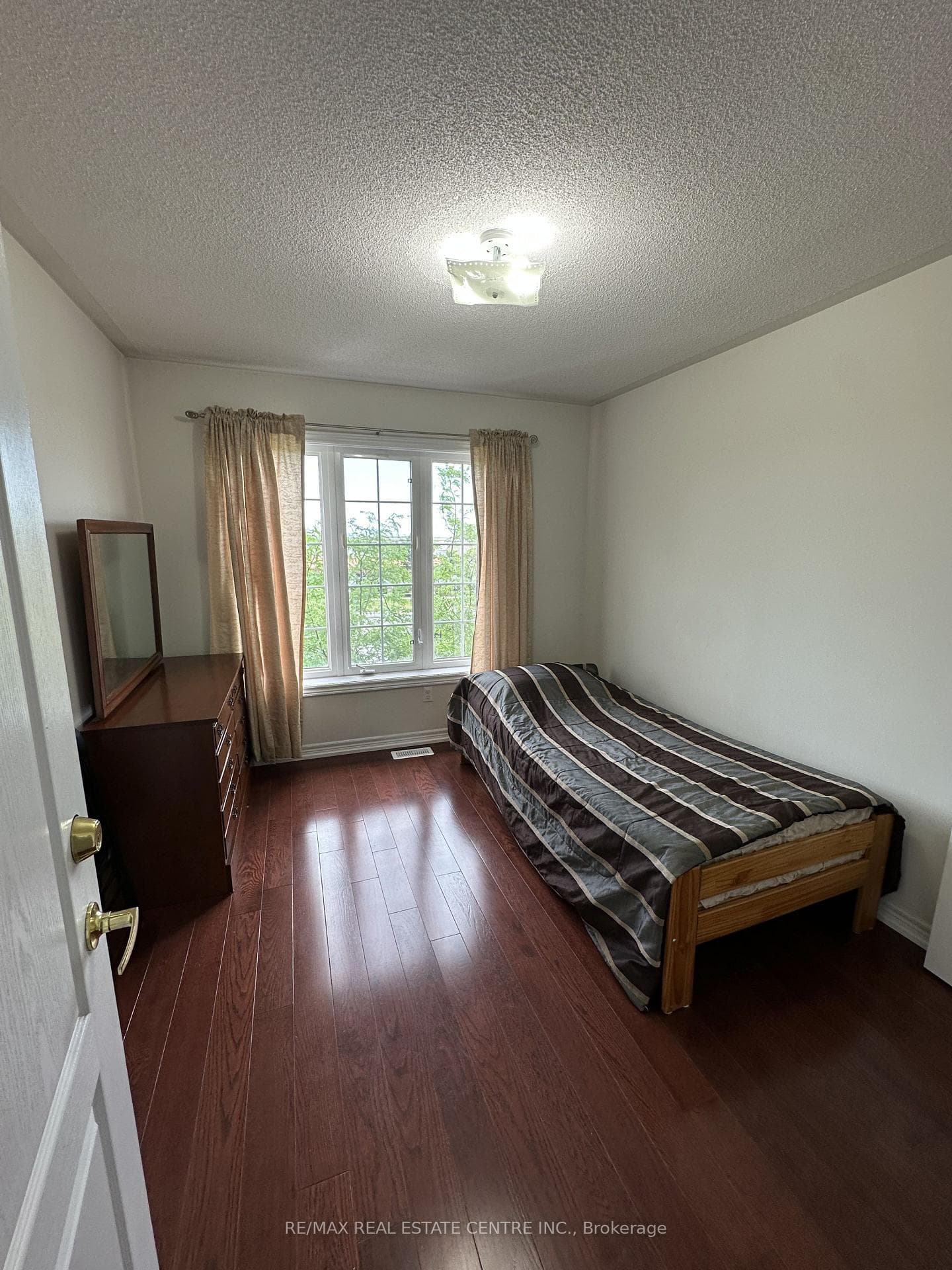 29 October Place Unit 1B photo 2