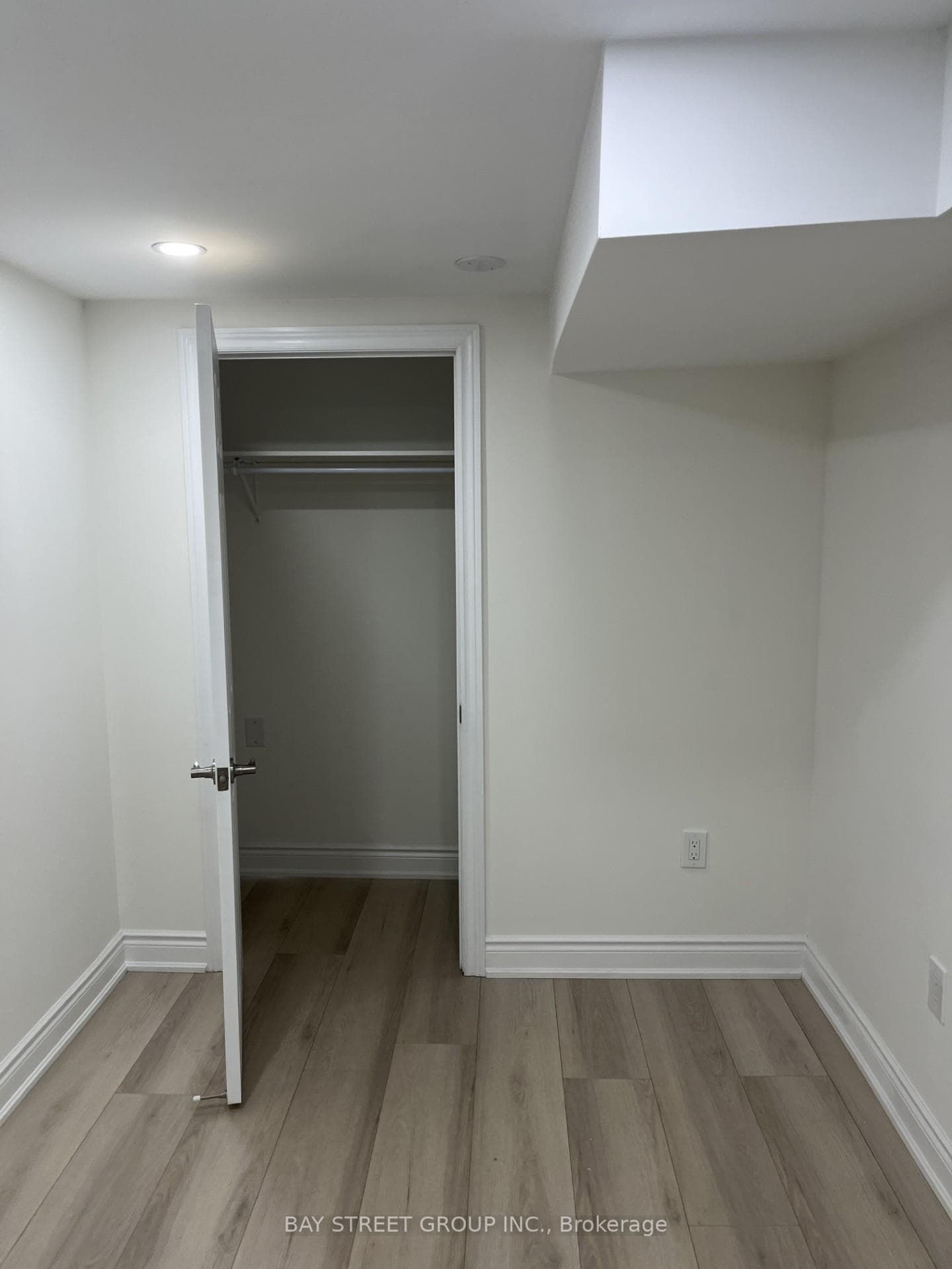 114 Mill (lower) Street photo 6