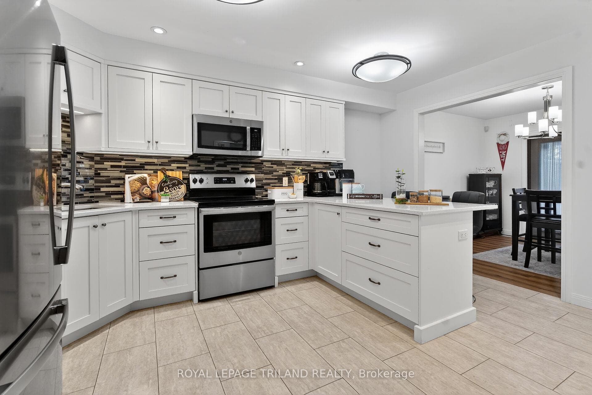 155 KILLARNEY Road Unit 14 photo 15