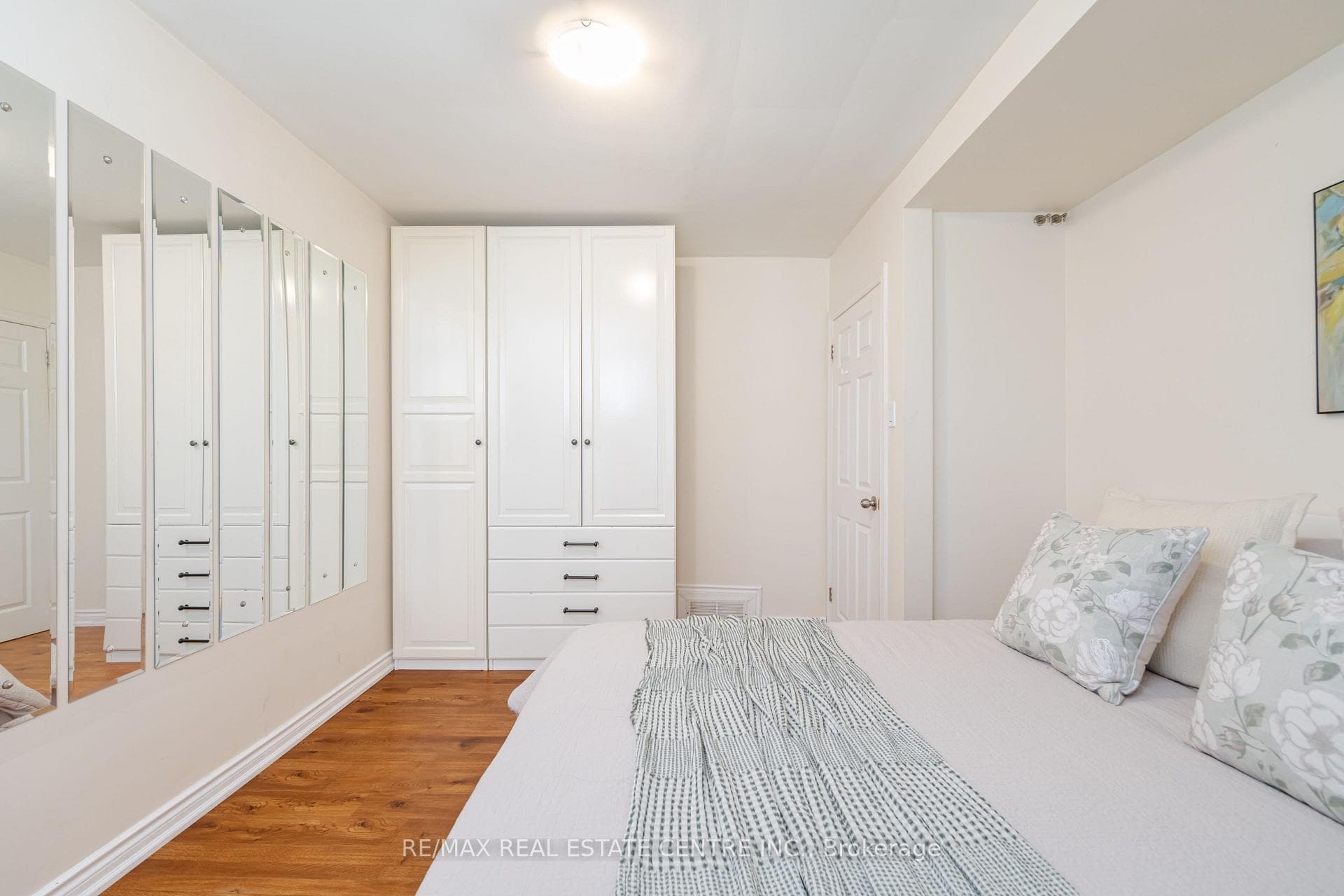 418 Tennyson Drive photo 33