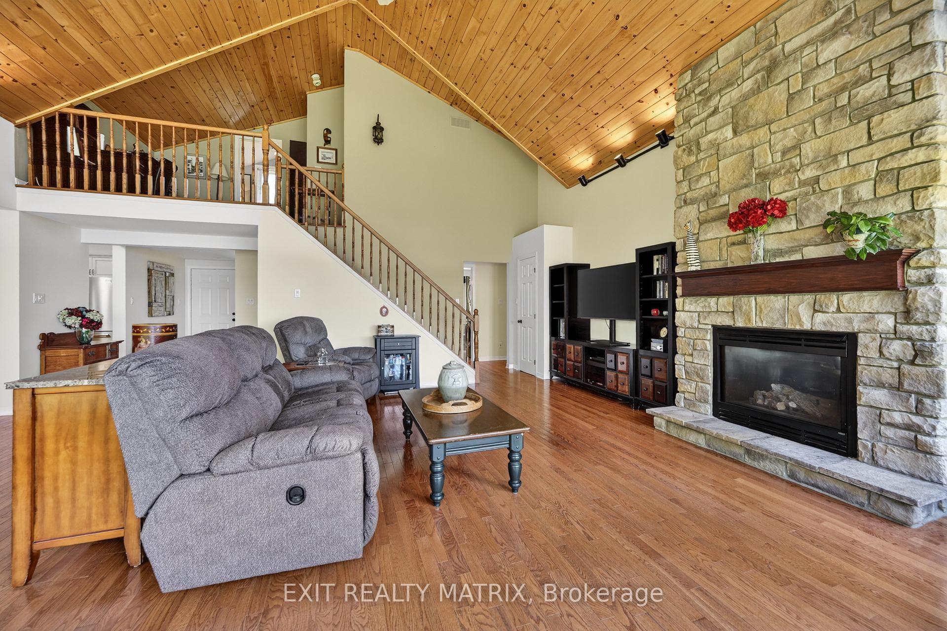30 Cory Drive photo 10