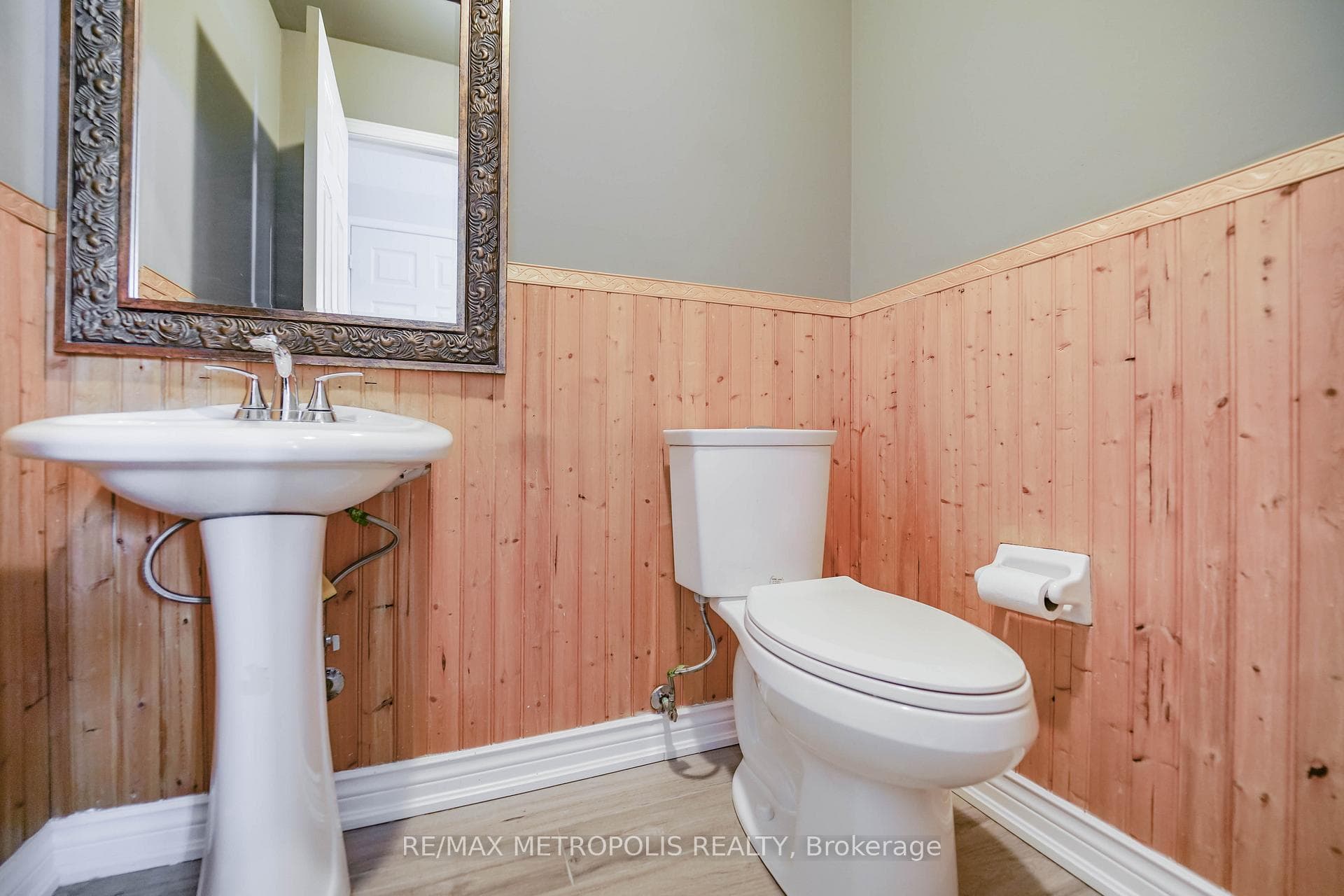 15 Lilley Avenue photo 11