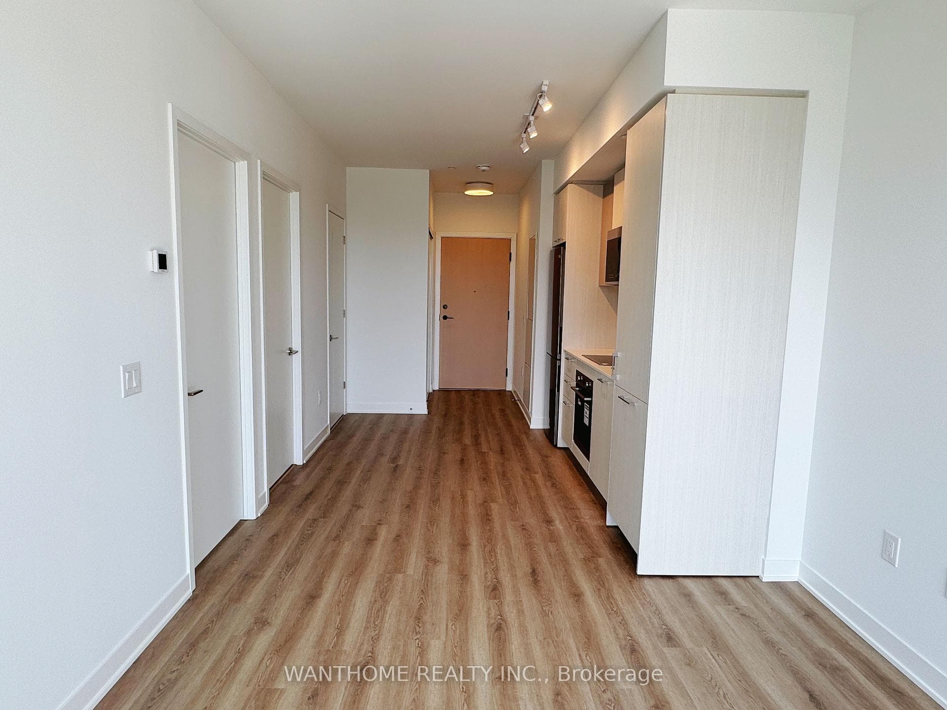 10 Oak Street Unit 1602 photo 9