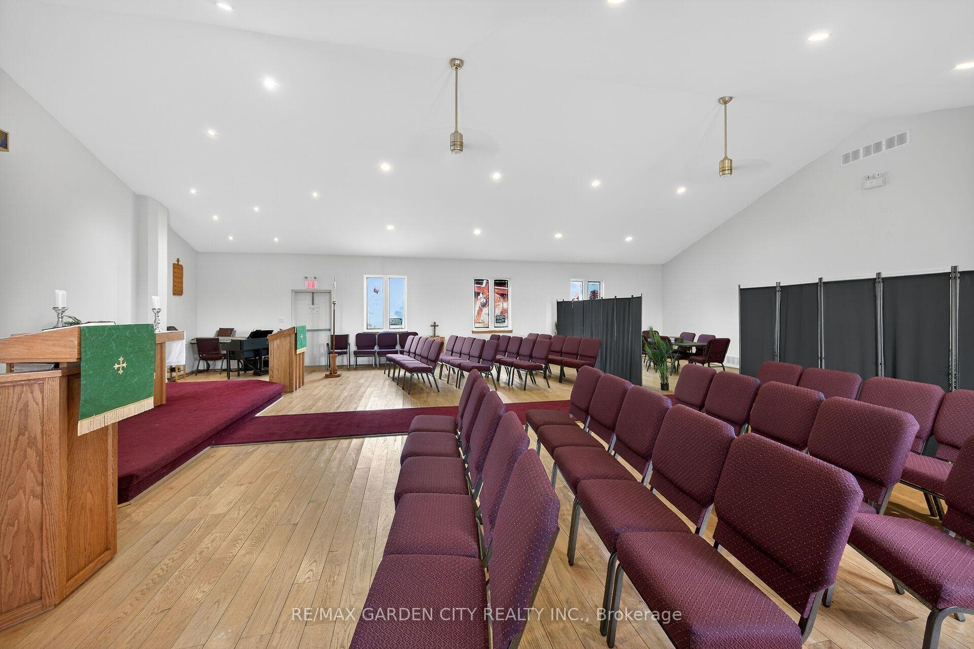 1140 Bay Street photo 11