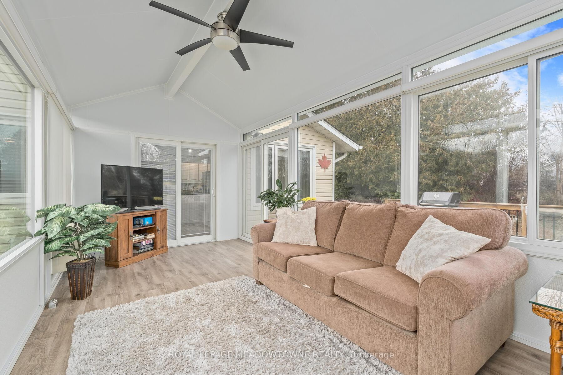 Sun room off kitchen