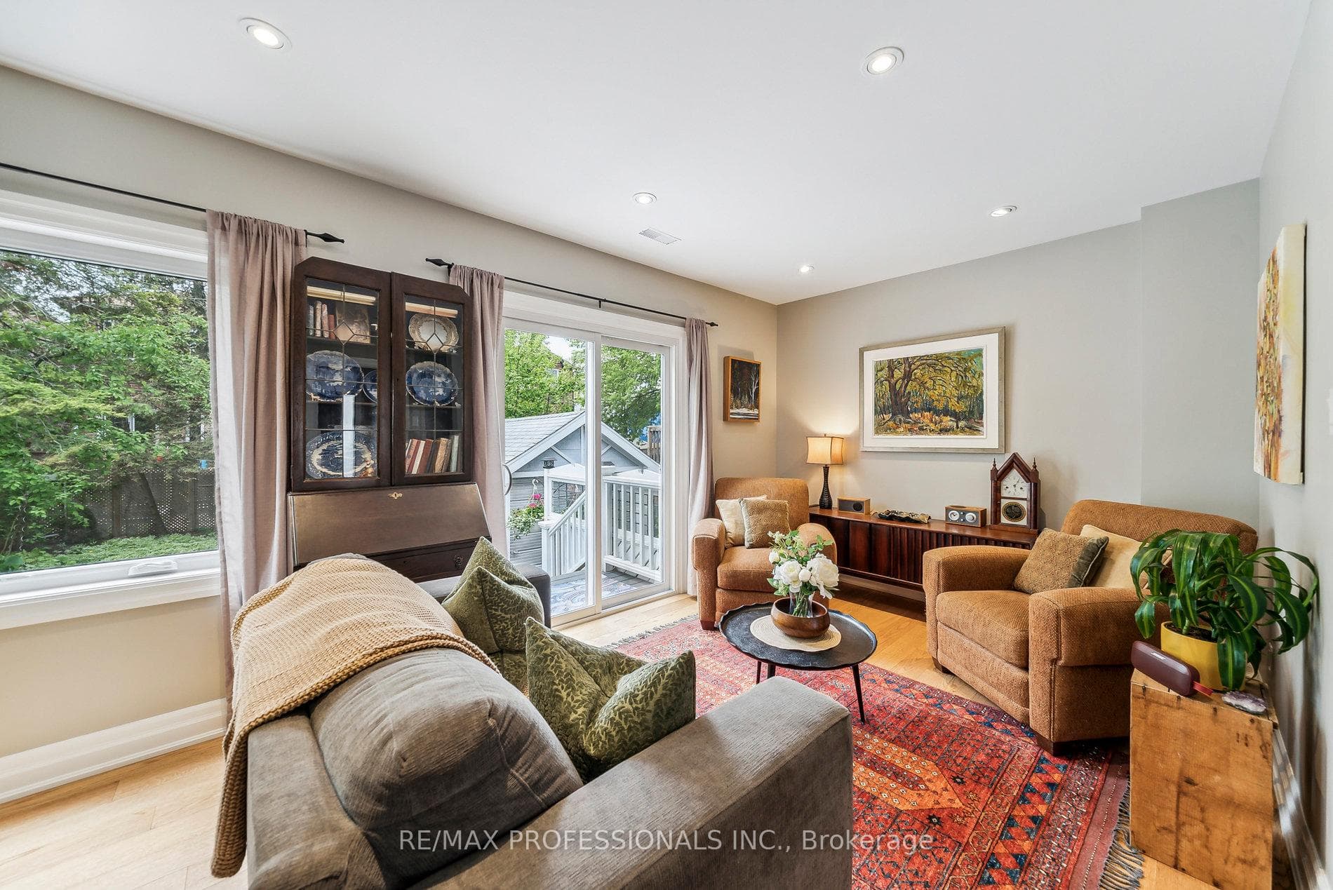 62 Birchmount Road photo 9