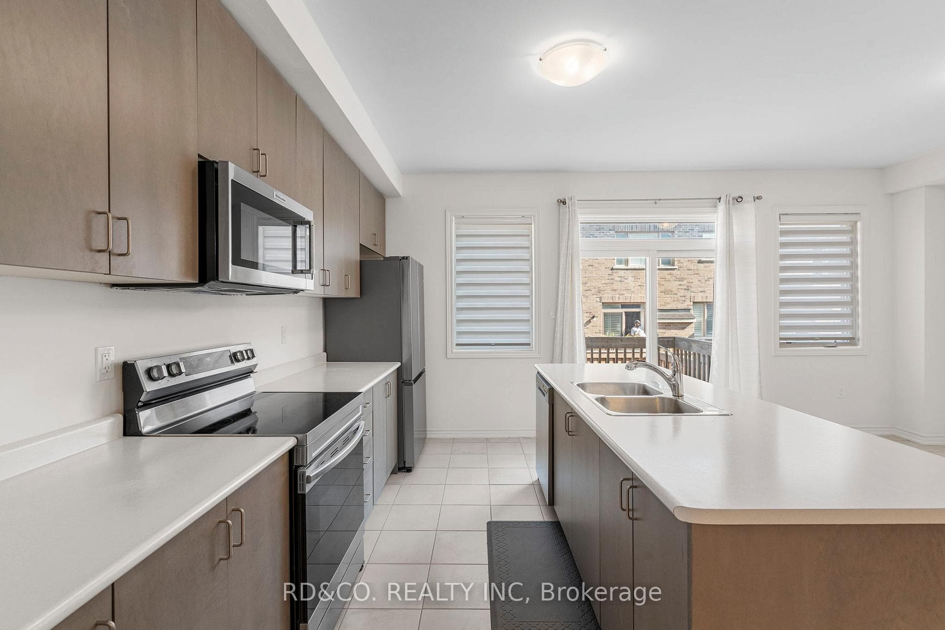 65 Markview Road photo 10