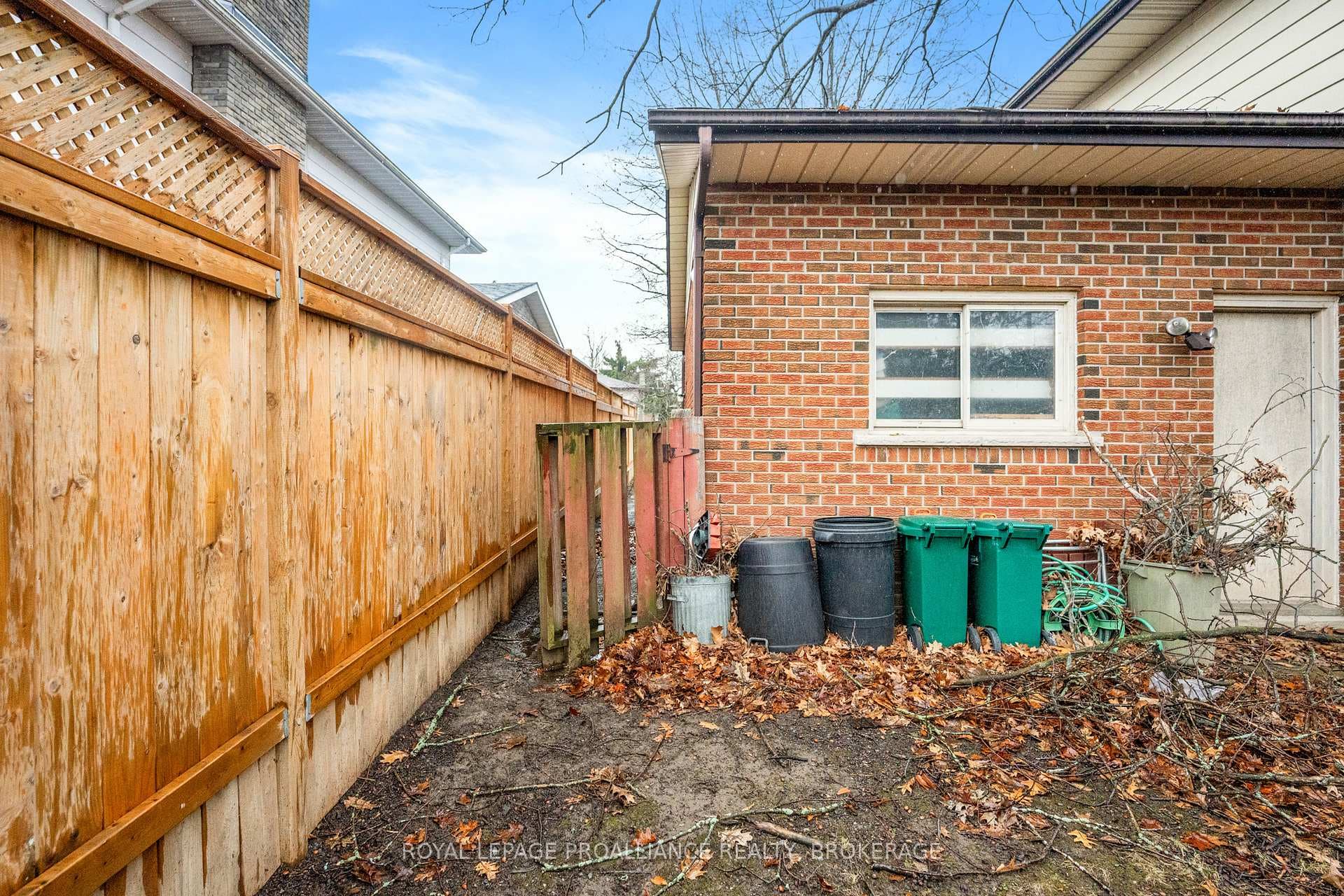 530 Roosevelt Drive photo 46