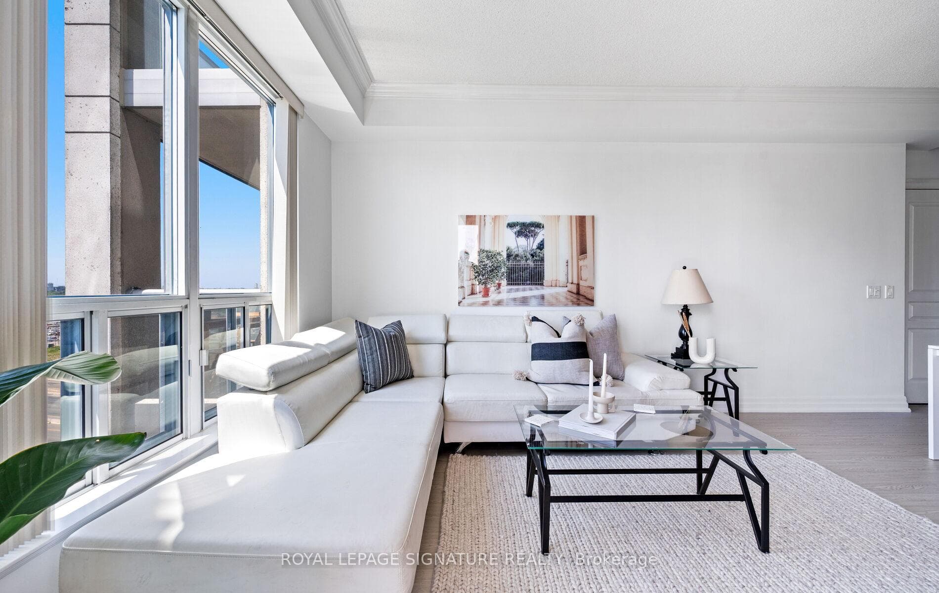 2083 Lake Shore Boulevard Unit 1613 photo 16