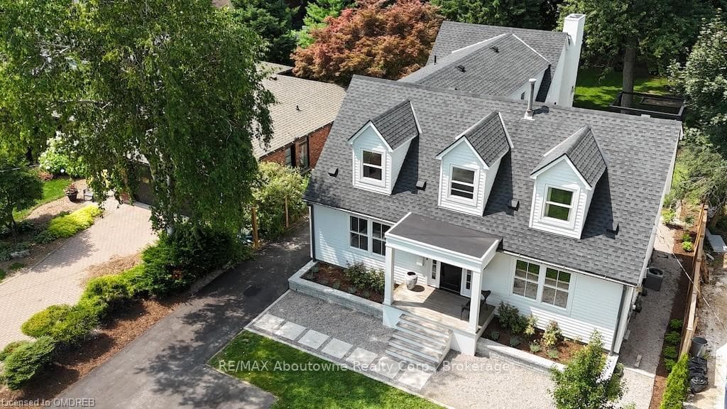 196 CENTRAL Drive photo 2