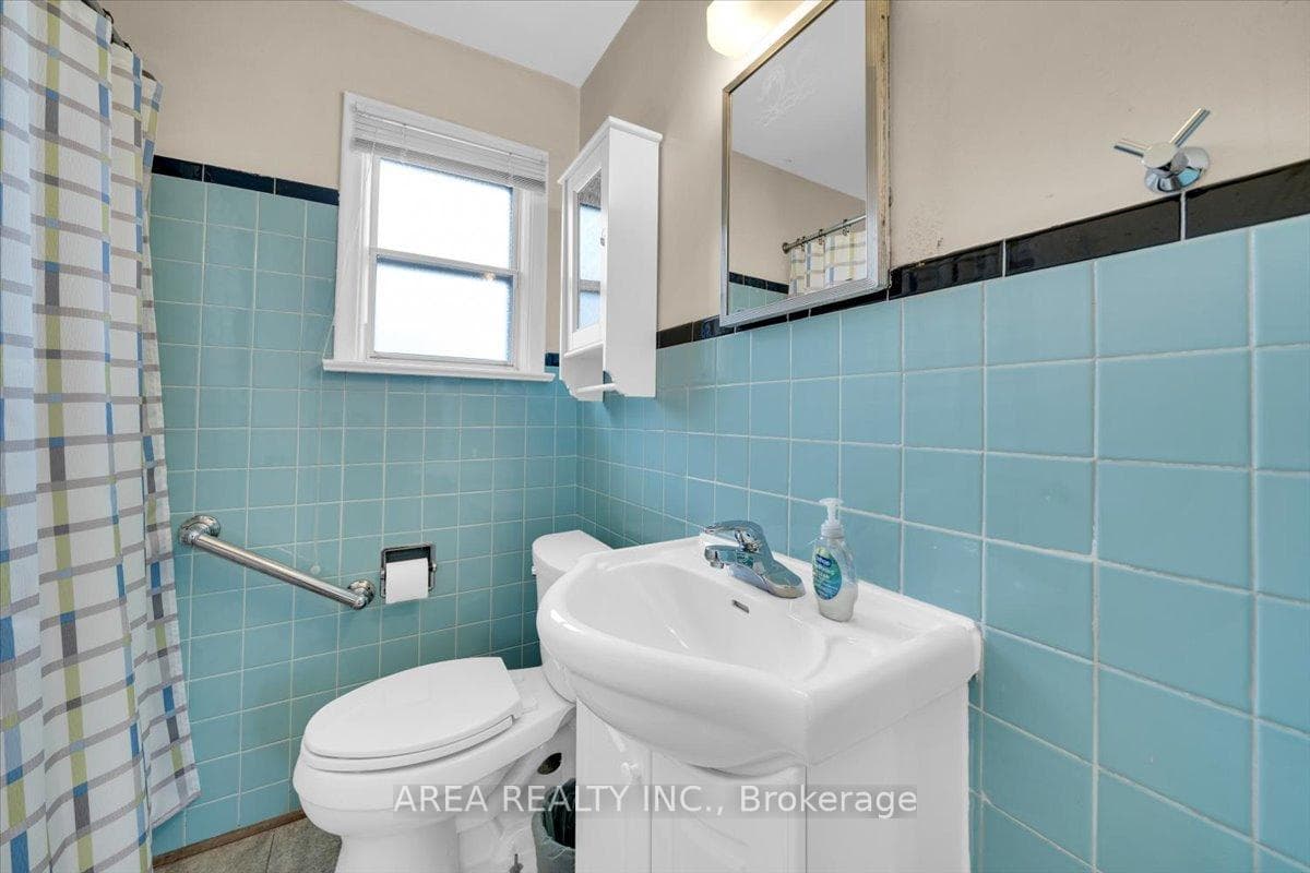 37 Marcia Avenue photo 17