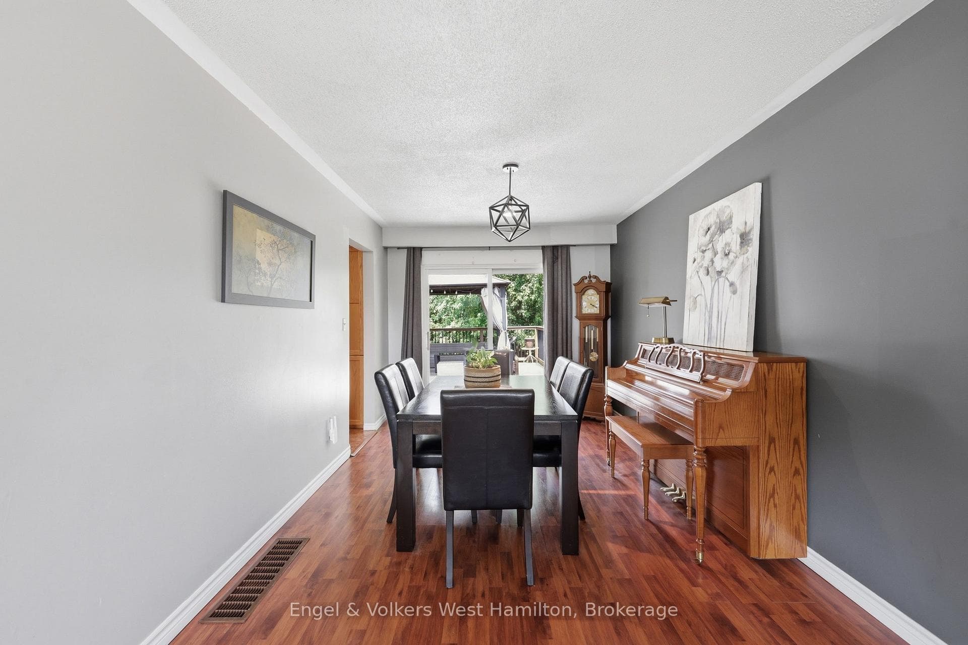 30 Laird Street photo 10