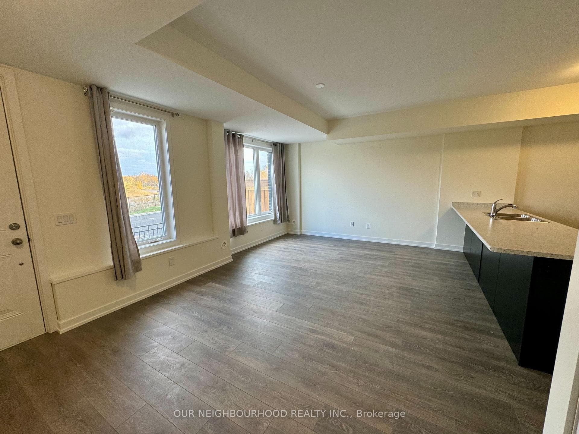160 Densmore Road Unit 1101 photo 10