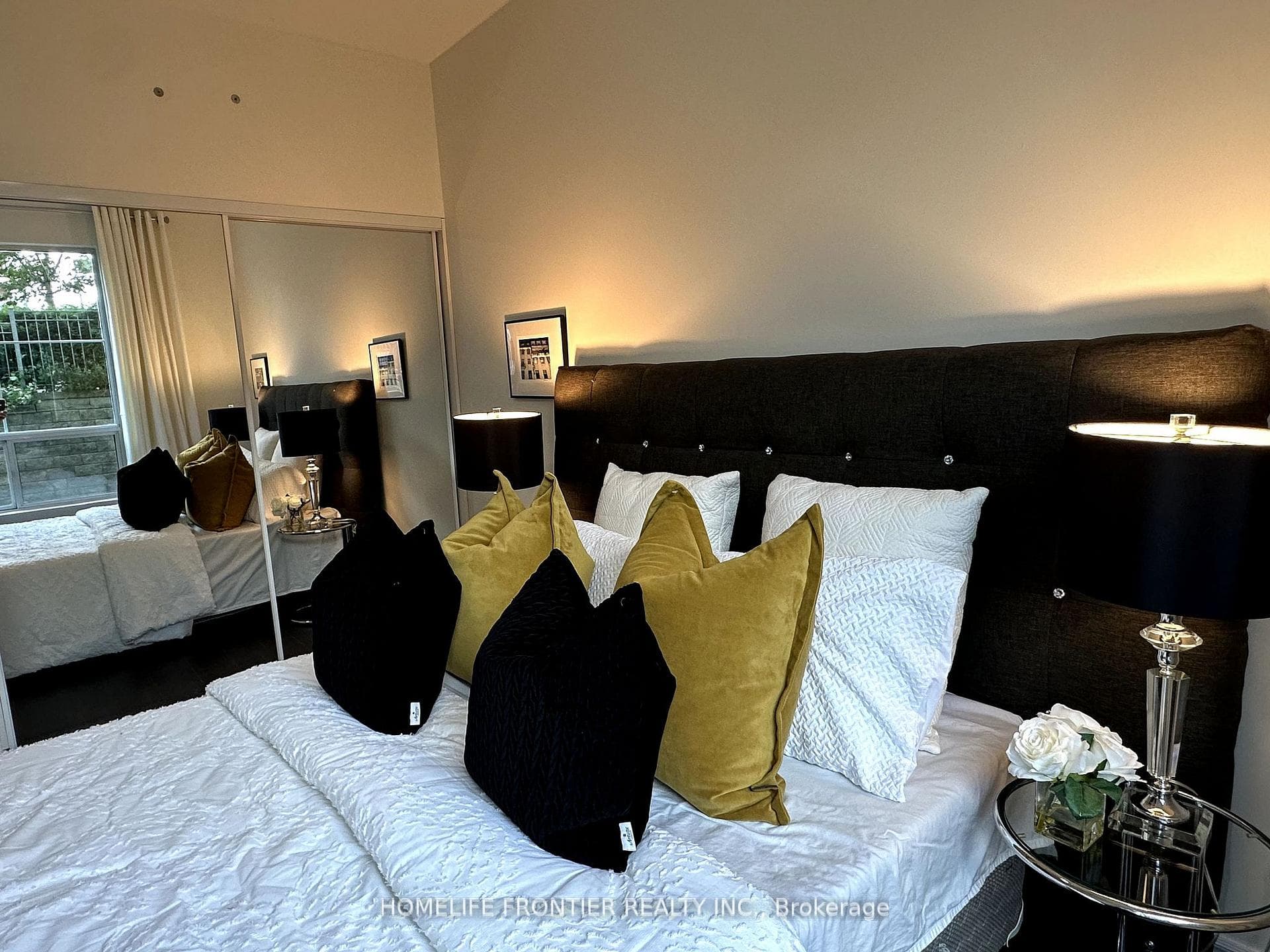 6 Rosebank Drive Unit B photo 15
