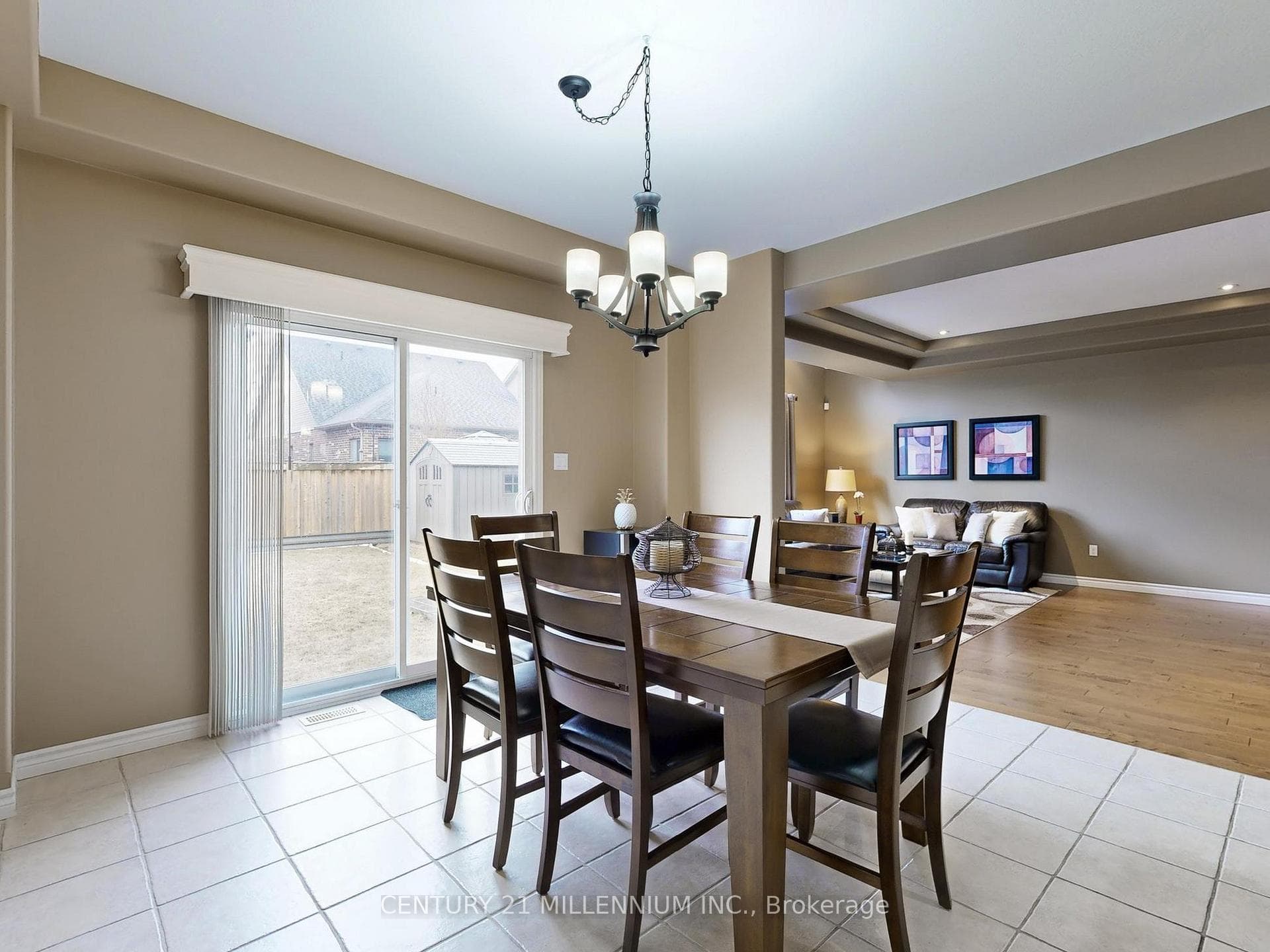 56 Irwin Crescent photo 12