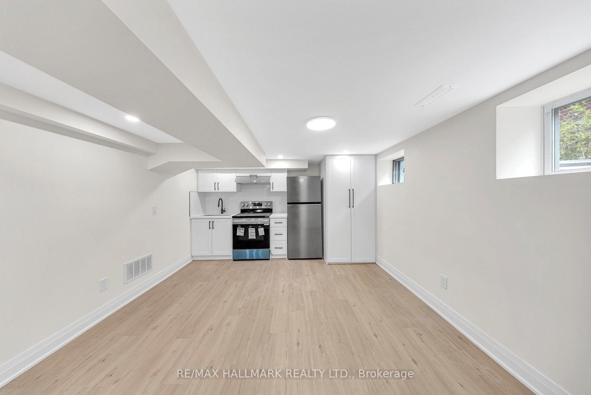 28 Furlong Court Unit #Bsmt photo 8
