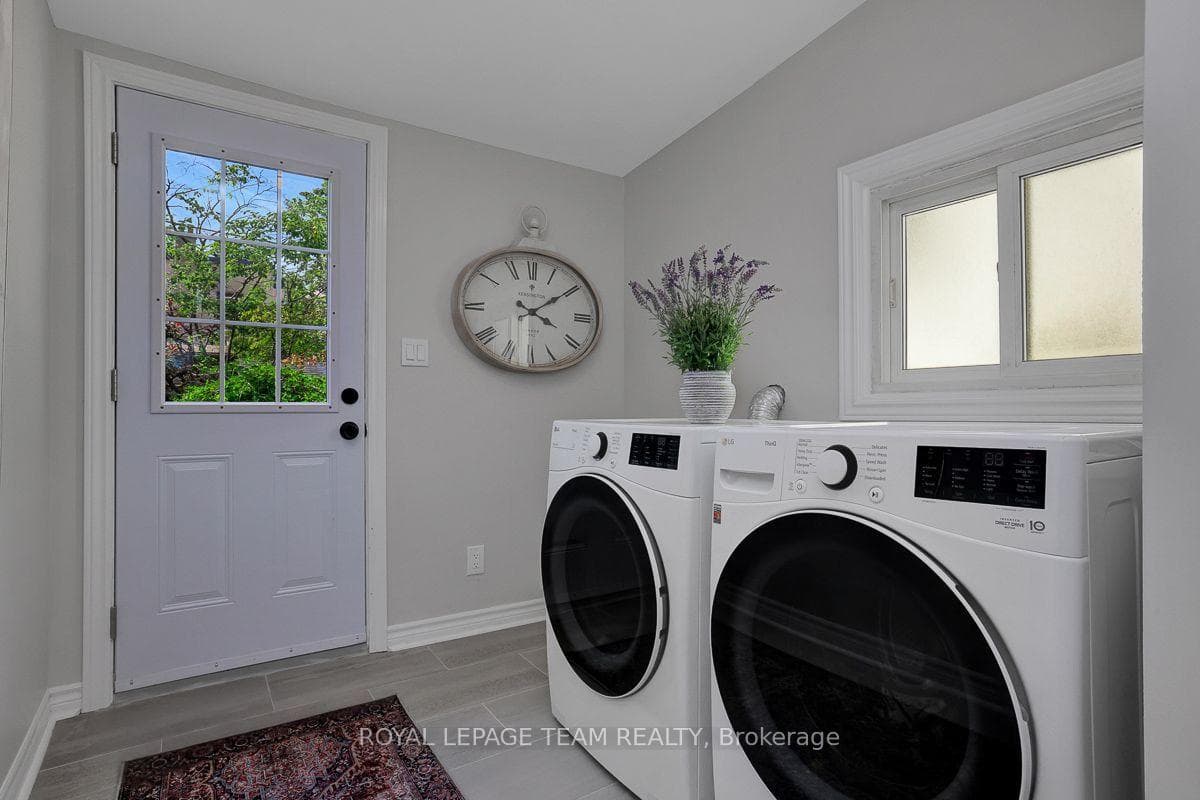 The main level addition with access to backyard.