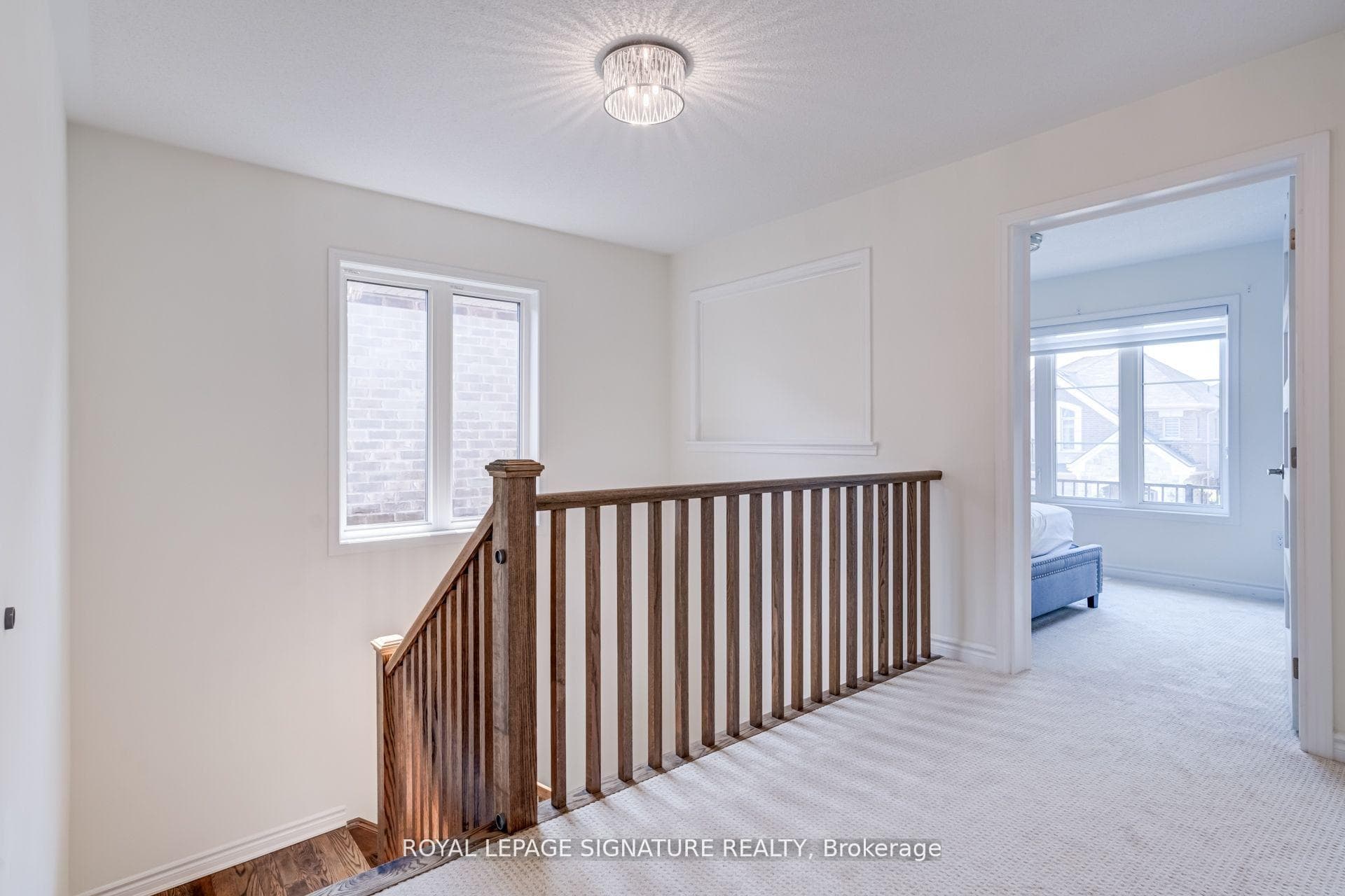 1425 Sycamore Gardens photo 22